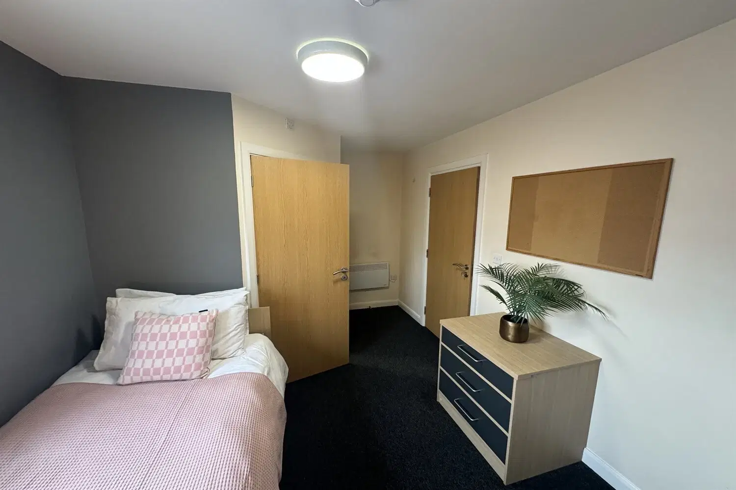 Flewitt House, Nottingham – Double Ensuite Rooms