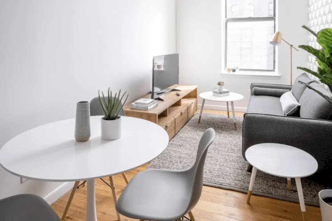 W 116th St, New York – Common Area