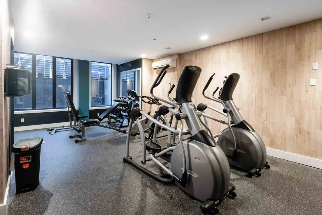 1433 DeKalb, Brooklyn – Amenities