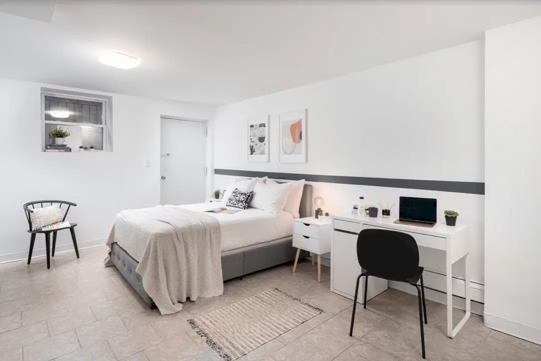 102 Jefferson St, New York – Bedroom