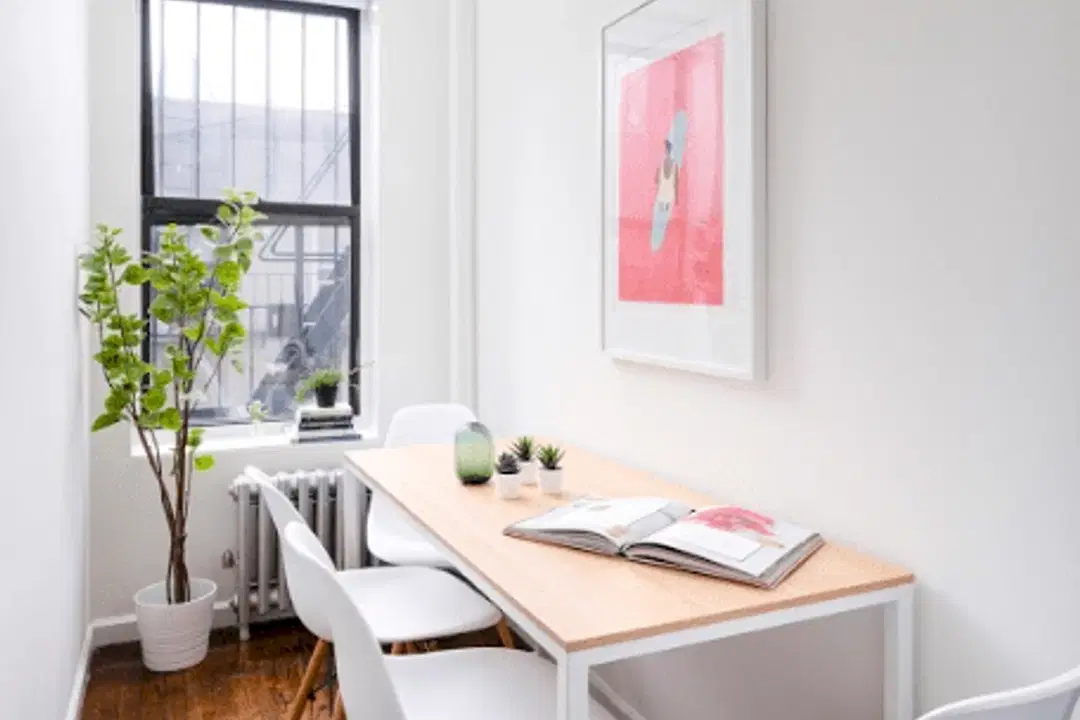 E 11th St, New York – Amenities