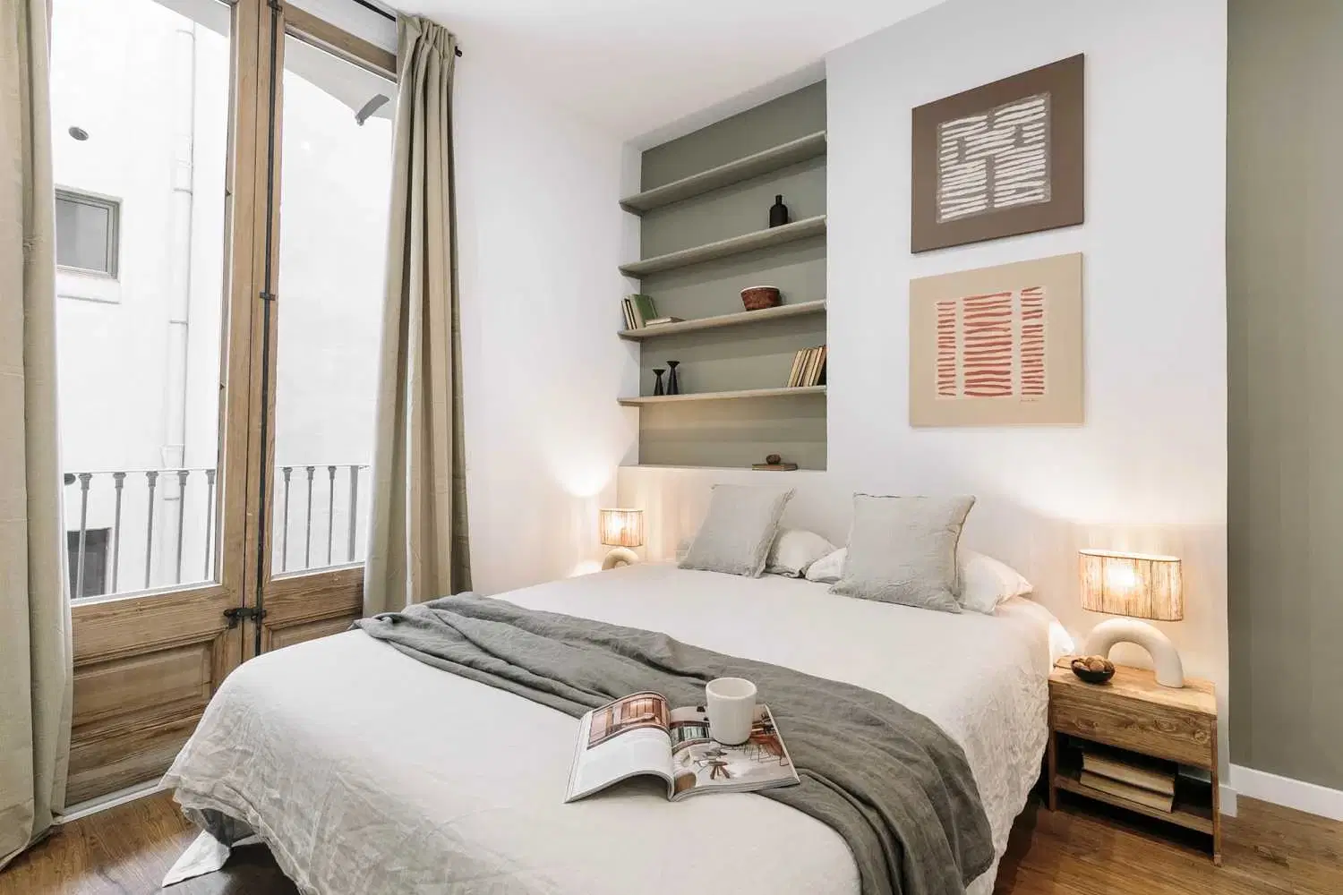 Uko 08001, Barcelona – 4 Bedrooms 2 Bathroom - (VELINO)