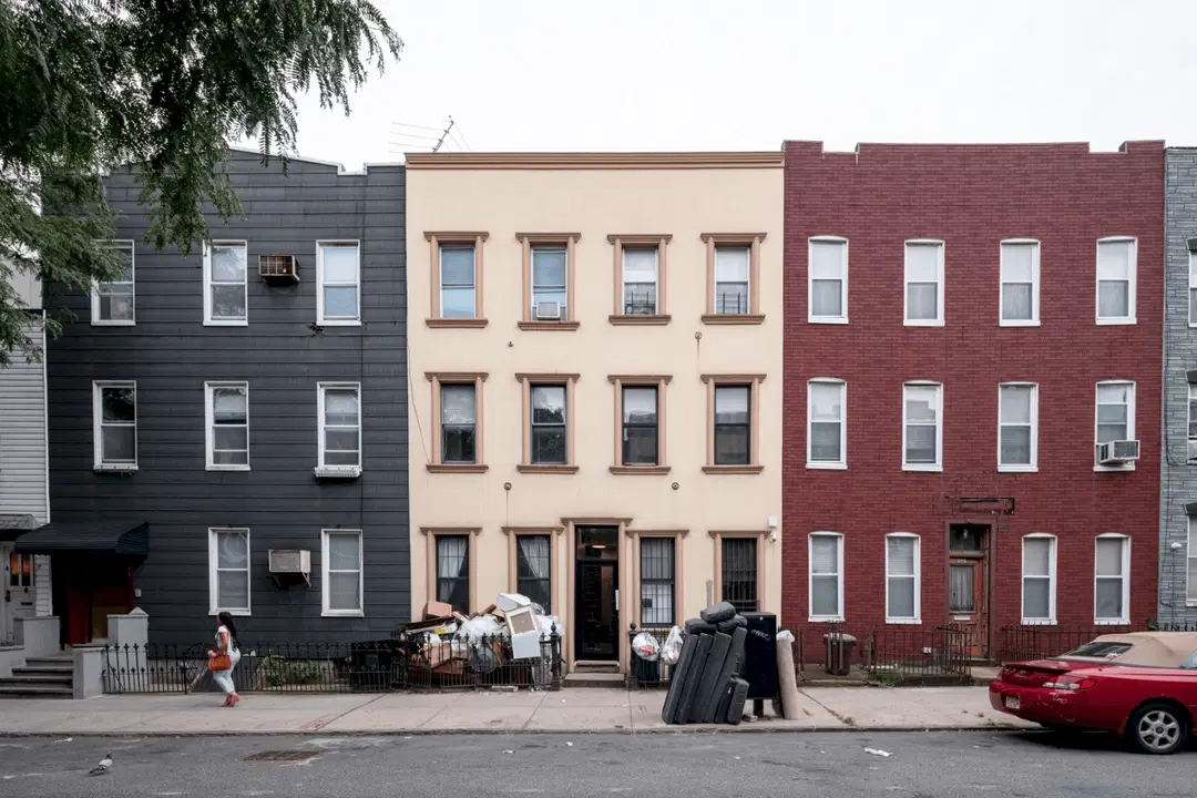 284 Powers St, Brooklyn – Exterior