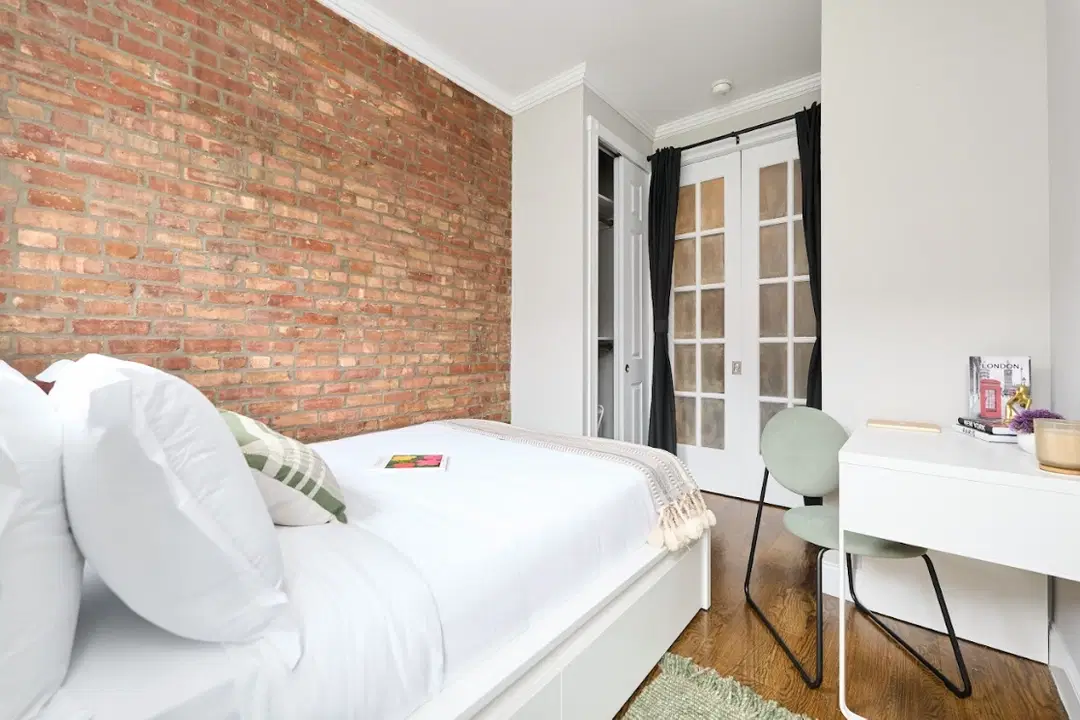 W 103rd St, New York – Private Room (6 Bed - 3 Bath)