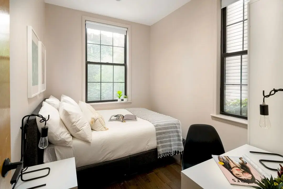 12 St Nicholas Ave, New York – Private Room (5 Bed - 2.5 Bath)
