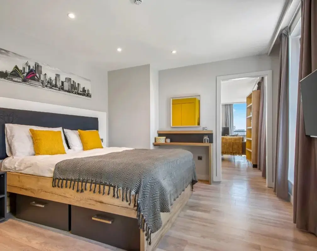 Iconinc Gravity, Lincoln – Penthouse Apartment