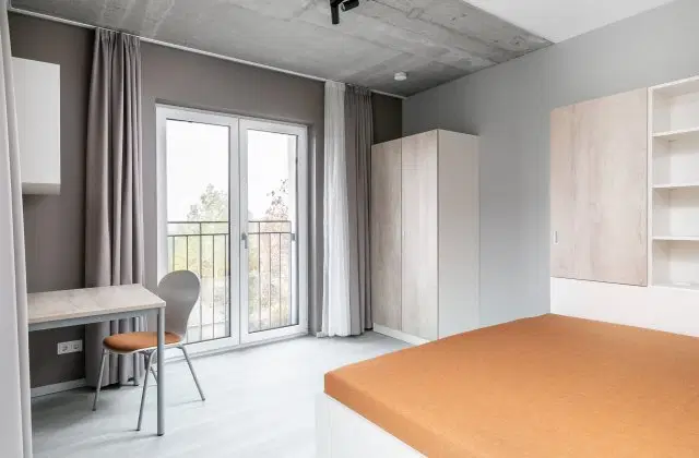 66 Monkeys - Mill Street, Berlin – Premium