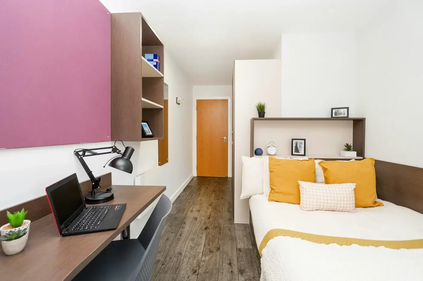 Cornerhouse, Sheffield – Ensuite Gold
