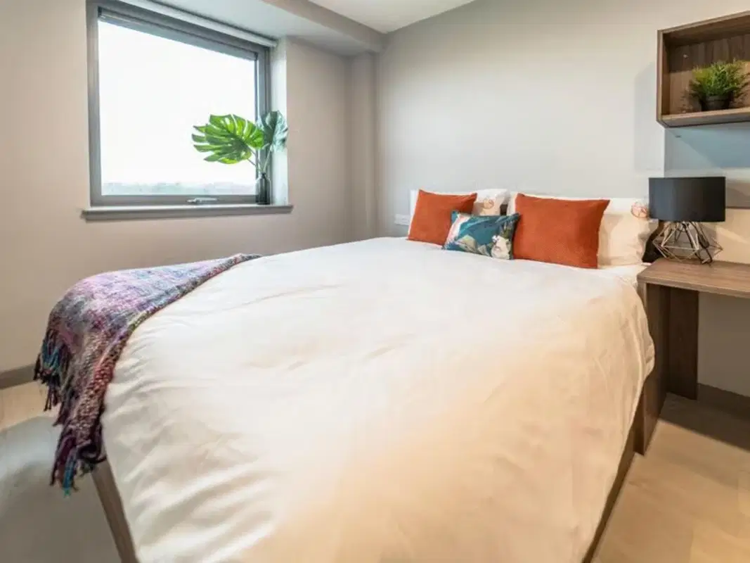 Scotway House, Glasgow – Standard Ensuite