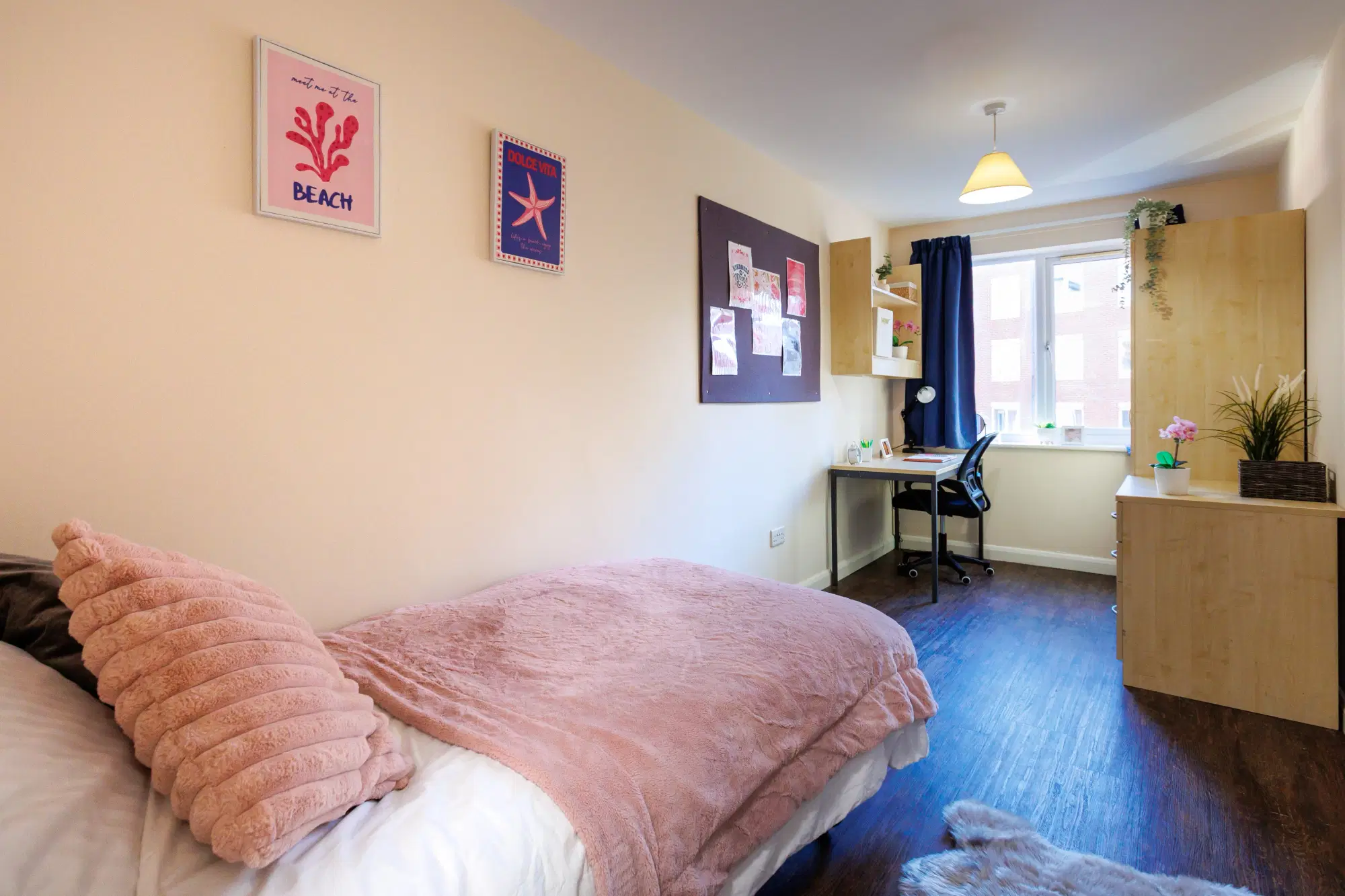Raleigh Park And The Village, Nottingham – Silver Single