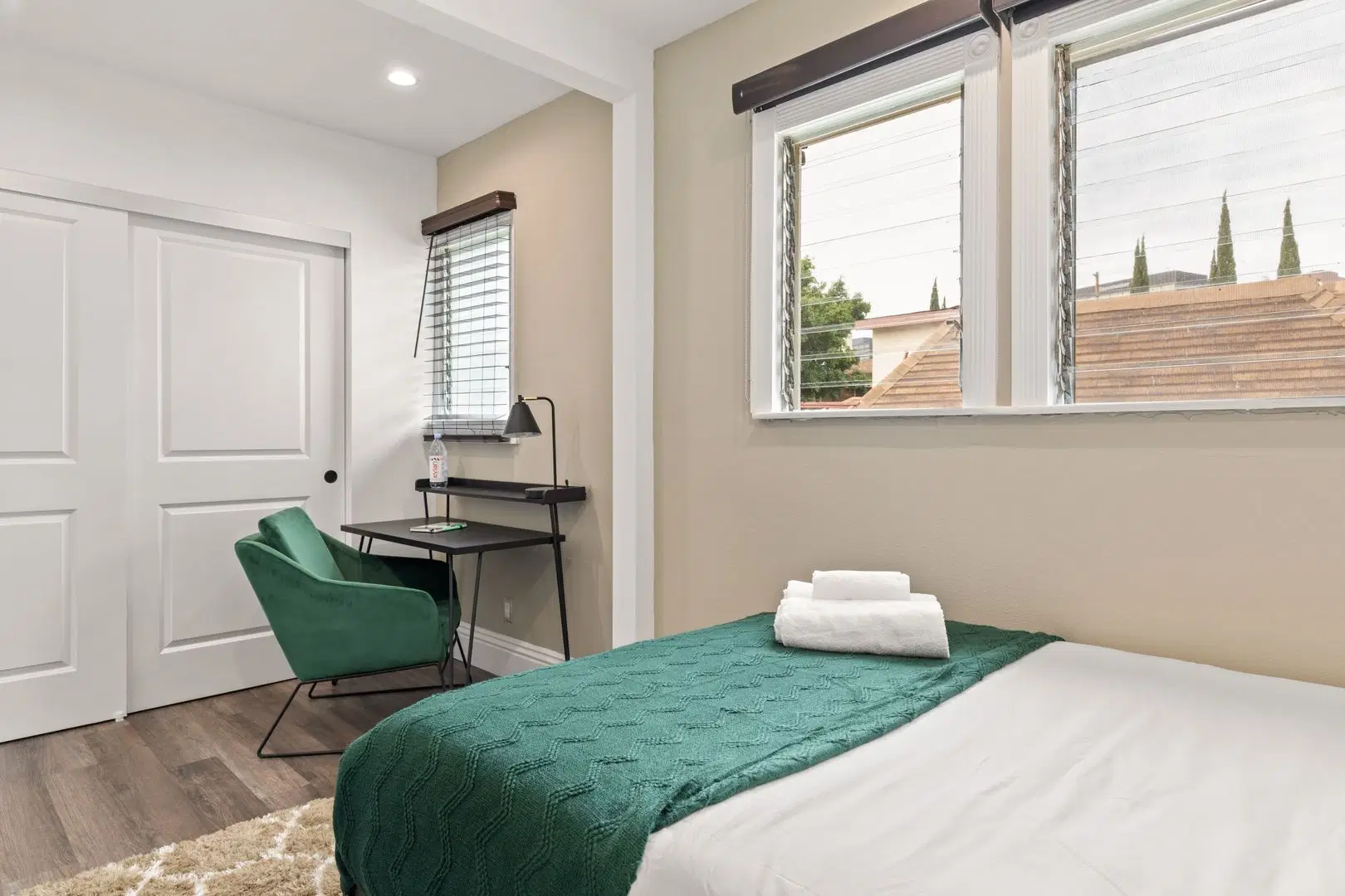 1515 Selby Avenue, Los Angeles – Single Room with Private Bathroom