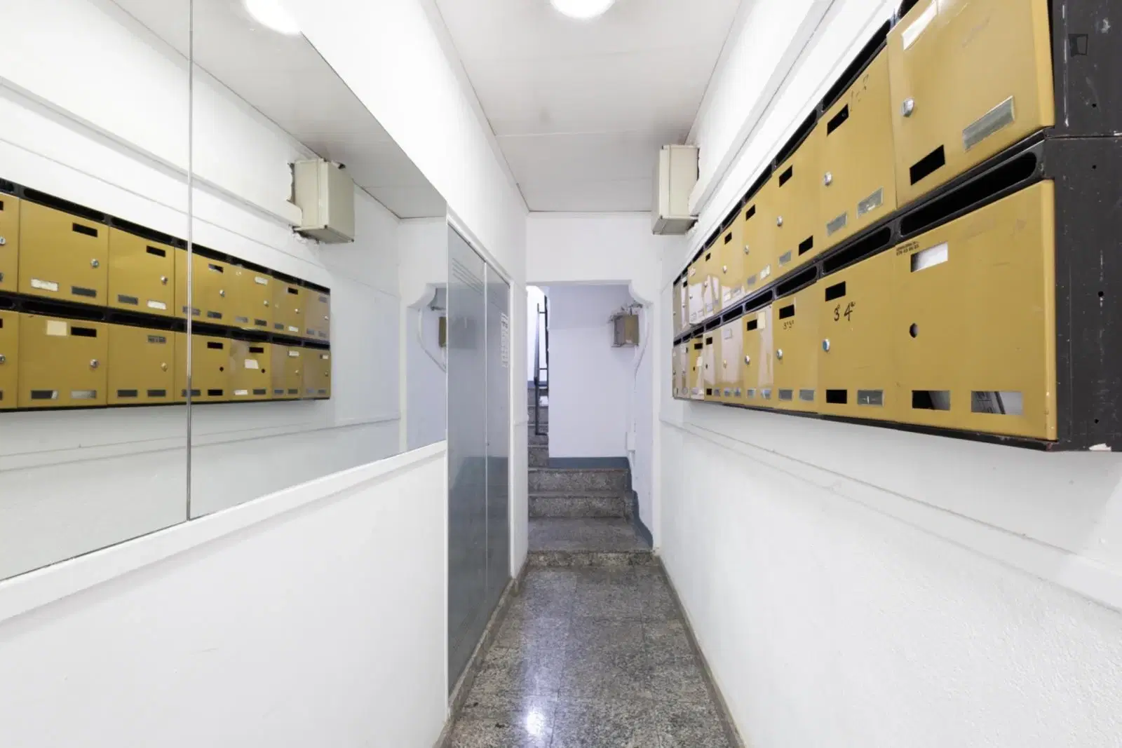 UNP 08001, Barcelona – Amenities