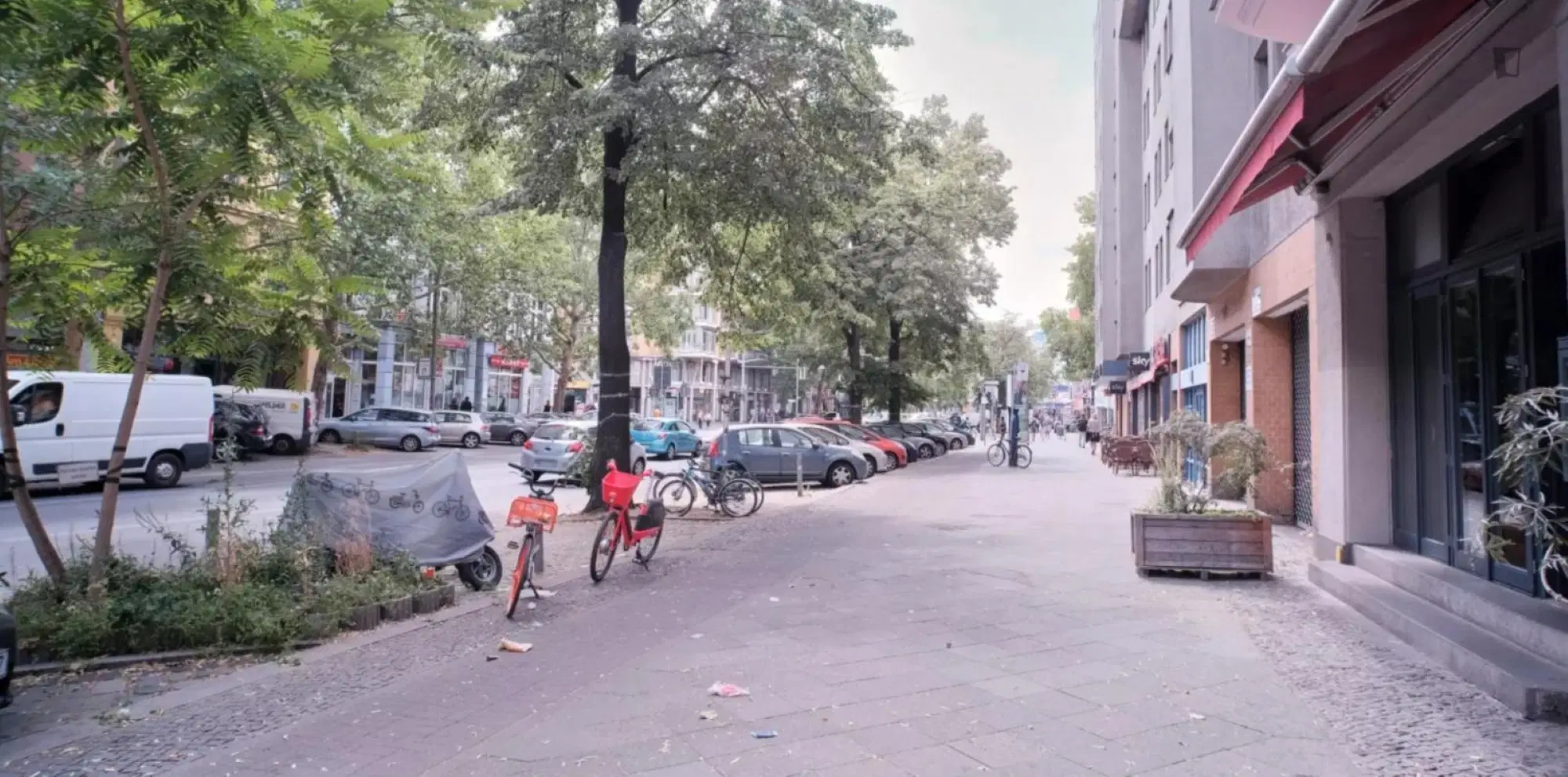 UNP 10785, Berlin – Exterior