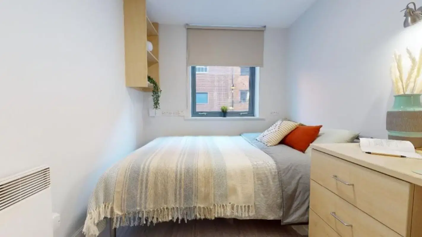 iQ Brocco, Sheffield – Bronze En Suite-2627