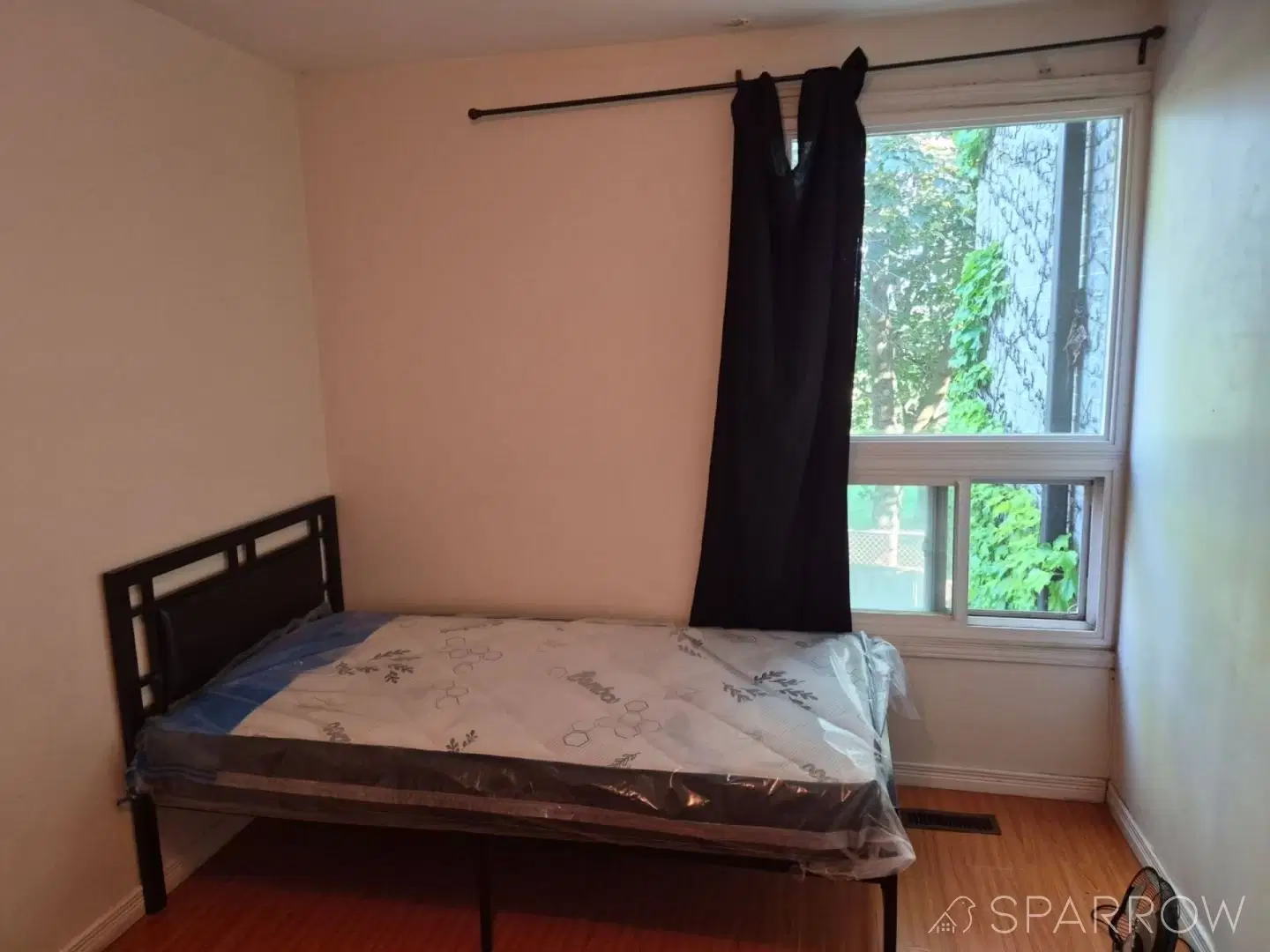 SPR M9V4E4, Toronto – Room in 4 Bed 3 Bath | Bedroom A