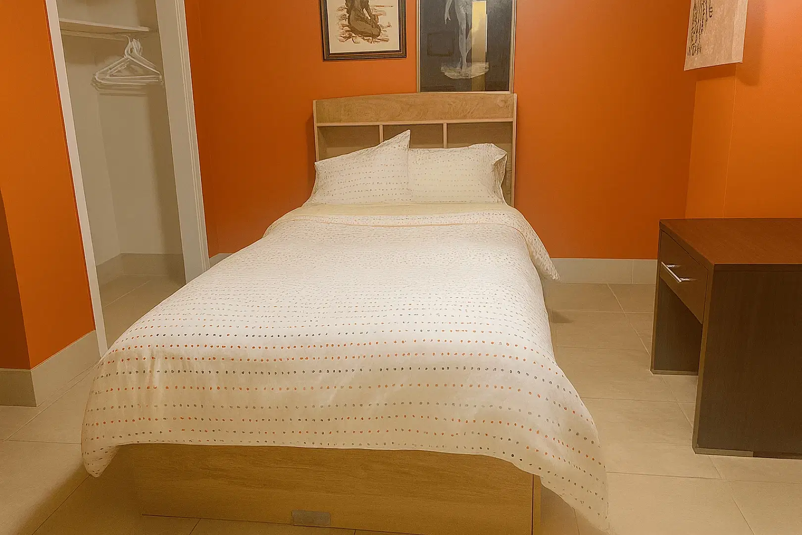 SPR M1R1T2, Toronto – Bedroom
