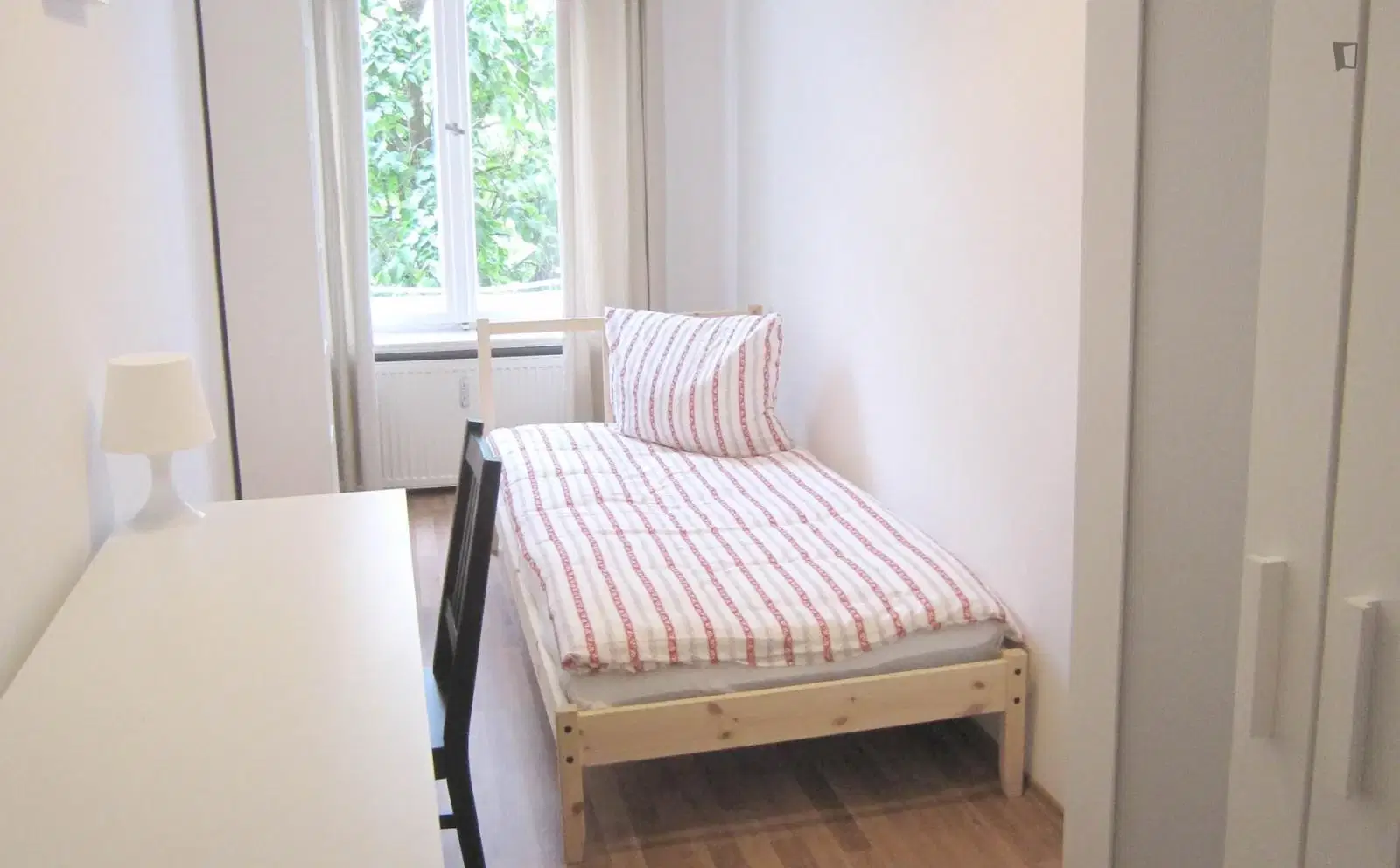 UNP 13347, Berlin – Room in 4 Bed 1 Bath