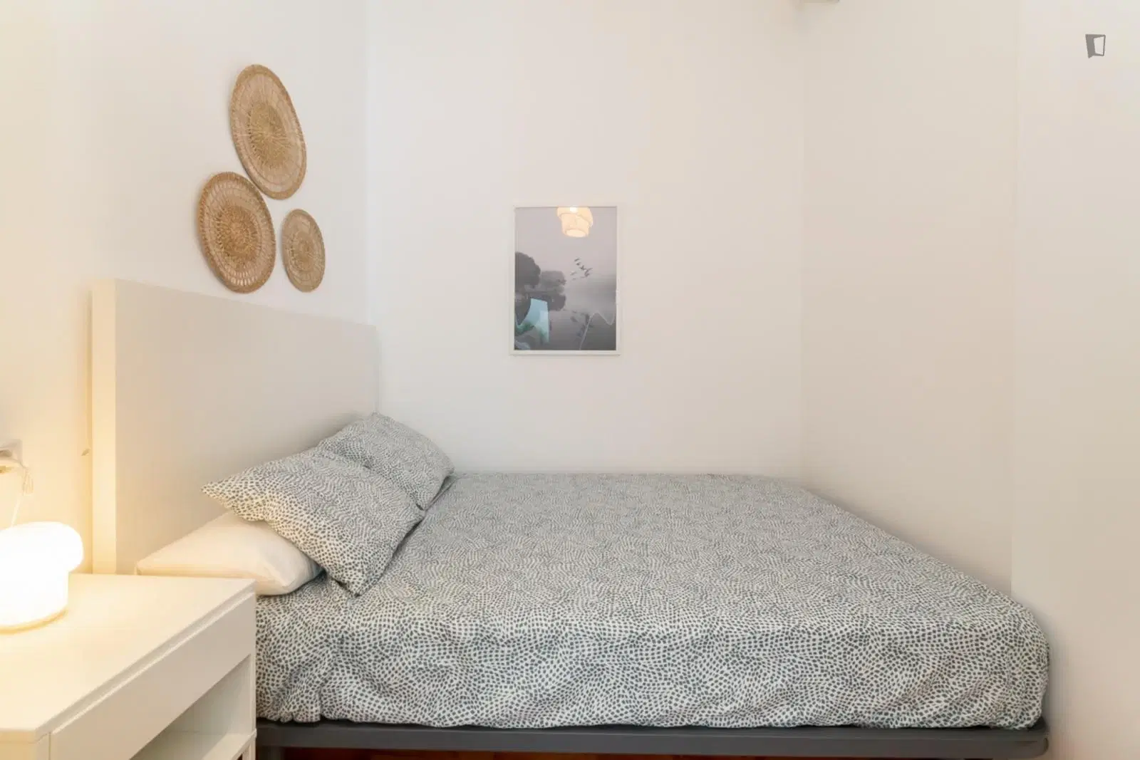 UNP 08007, Barcelona – Room in 6 Bed 1 Bath