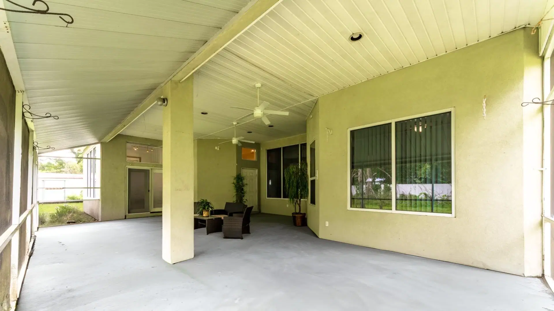 PDP 32208, Jacksonville – Exterior
