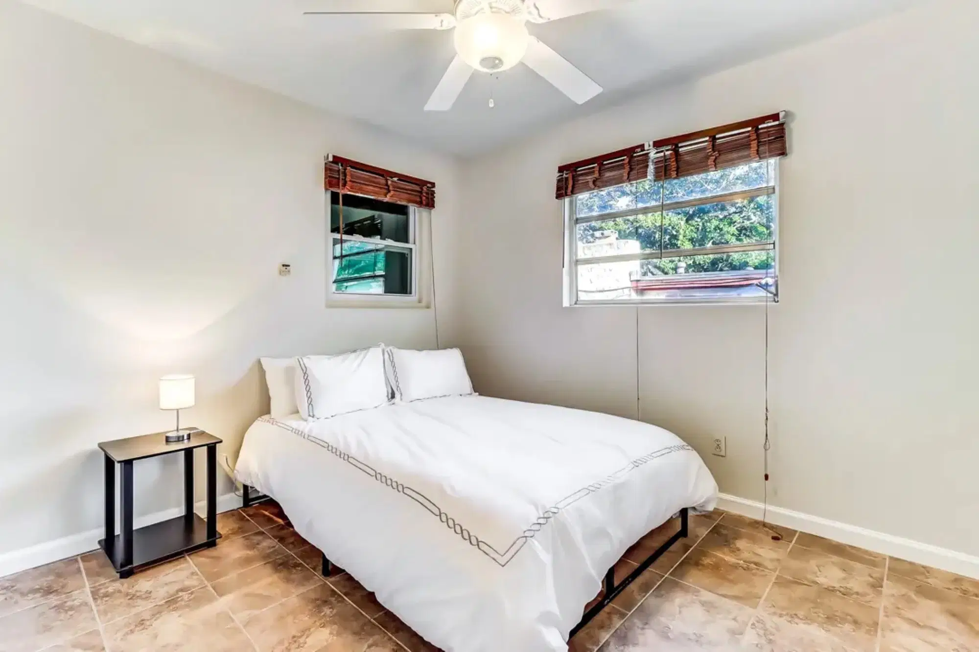 PDP 32208, Jacksonville – #6422: Room in 9 Bed 2 Bath