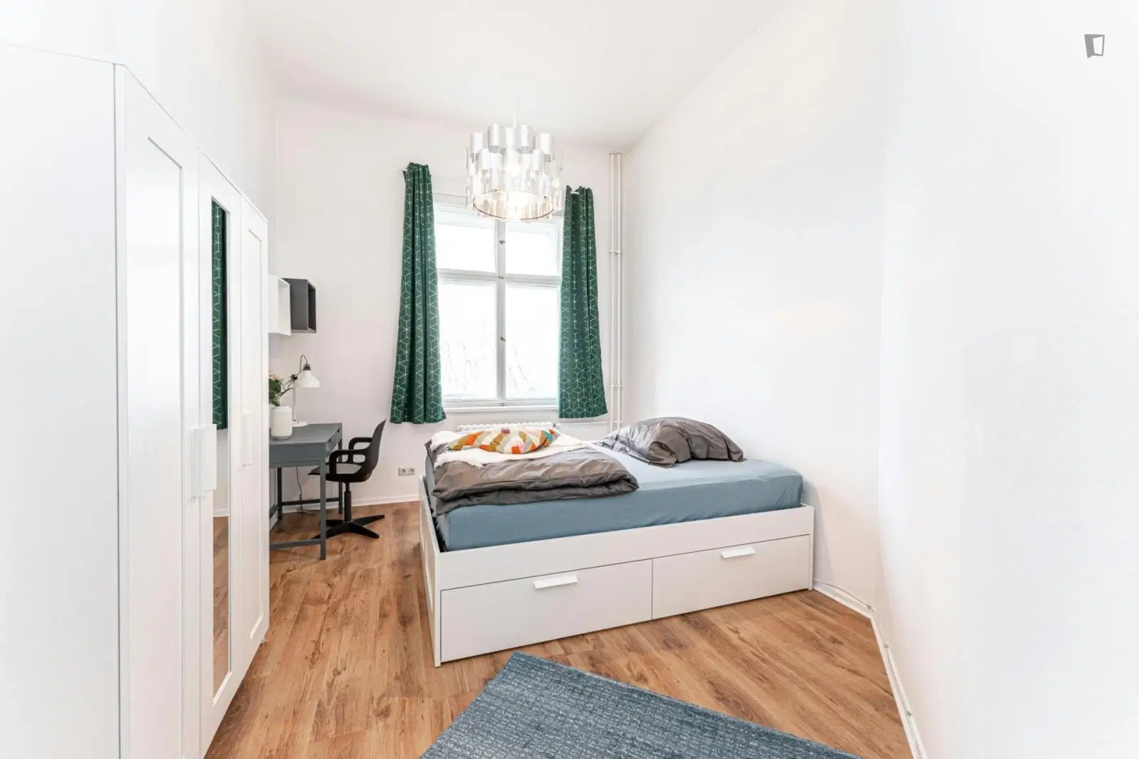 UNP 10179, Berlin – Room in 7 Bed 2 Bath