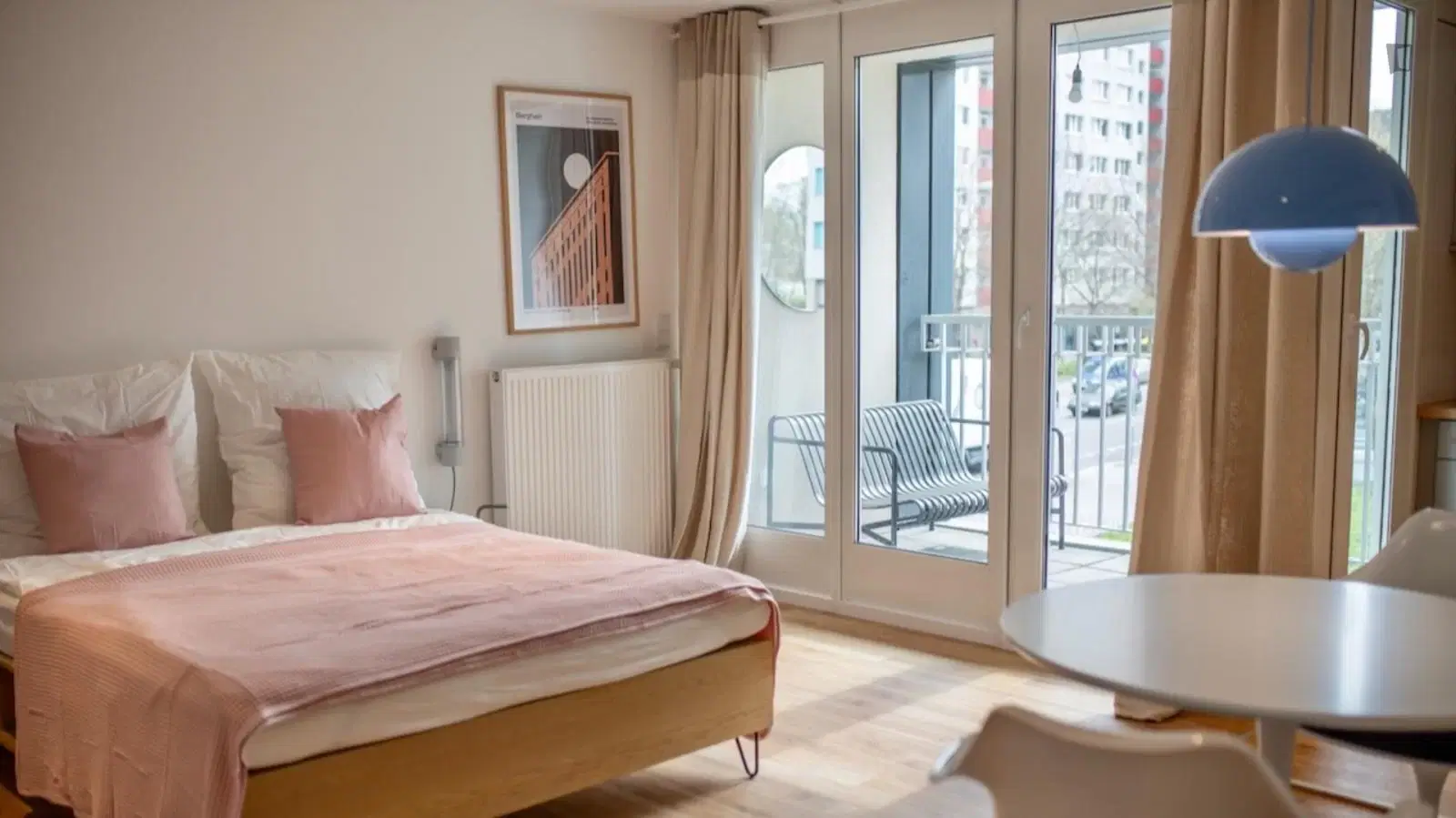 UNP 10179, Berlin – Room in 2 Bed 2 Bath