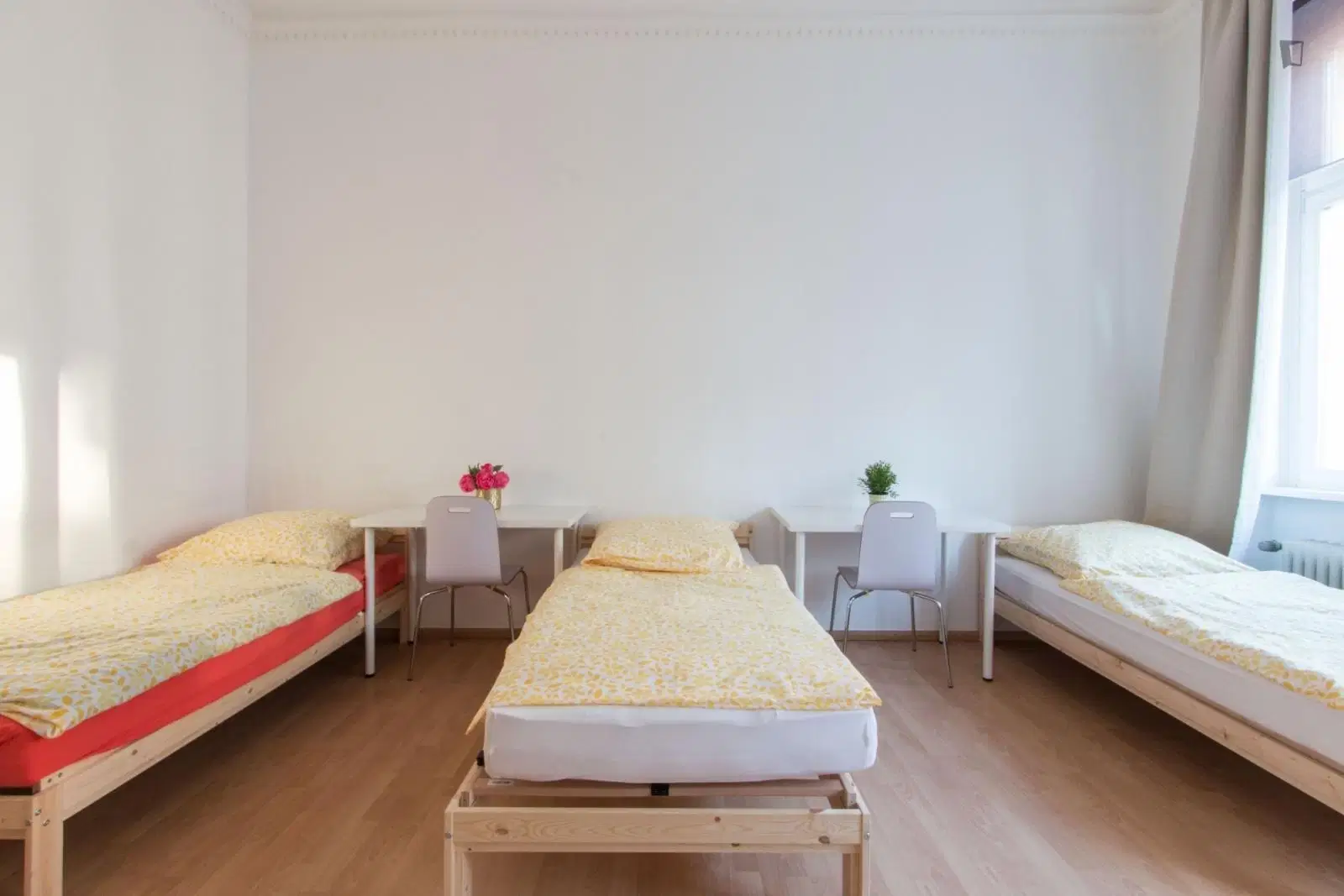 UNP 10785, Berlin – Room in 2 Bed 1 Bath