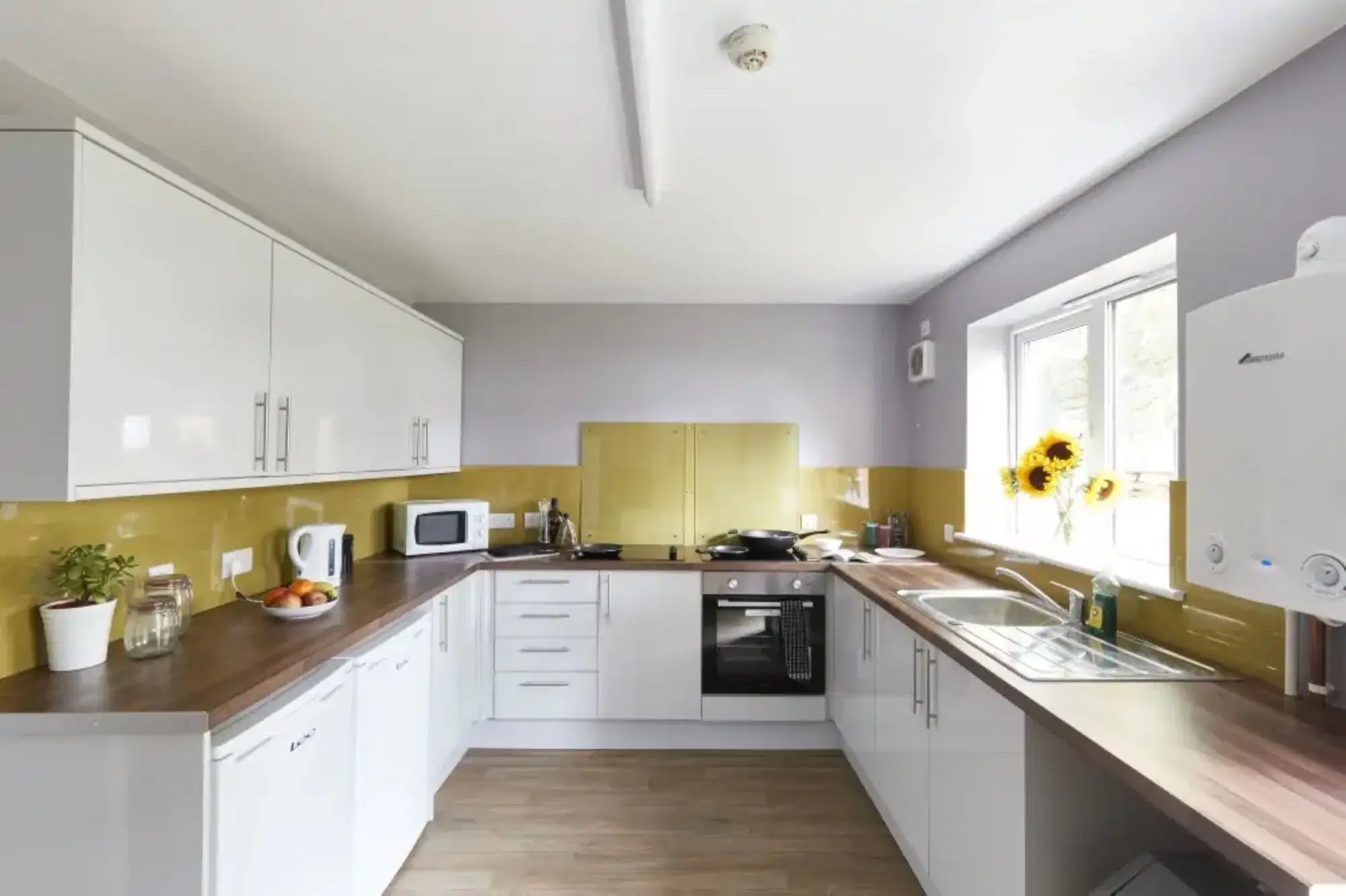 15 Brookside, Derby – Kitchen