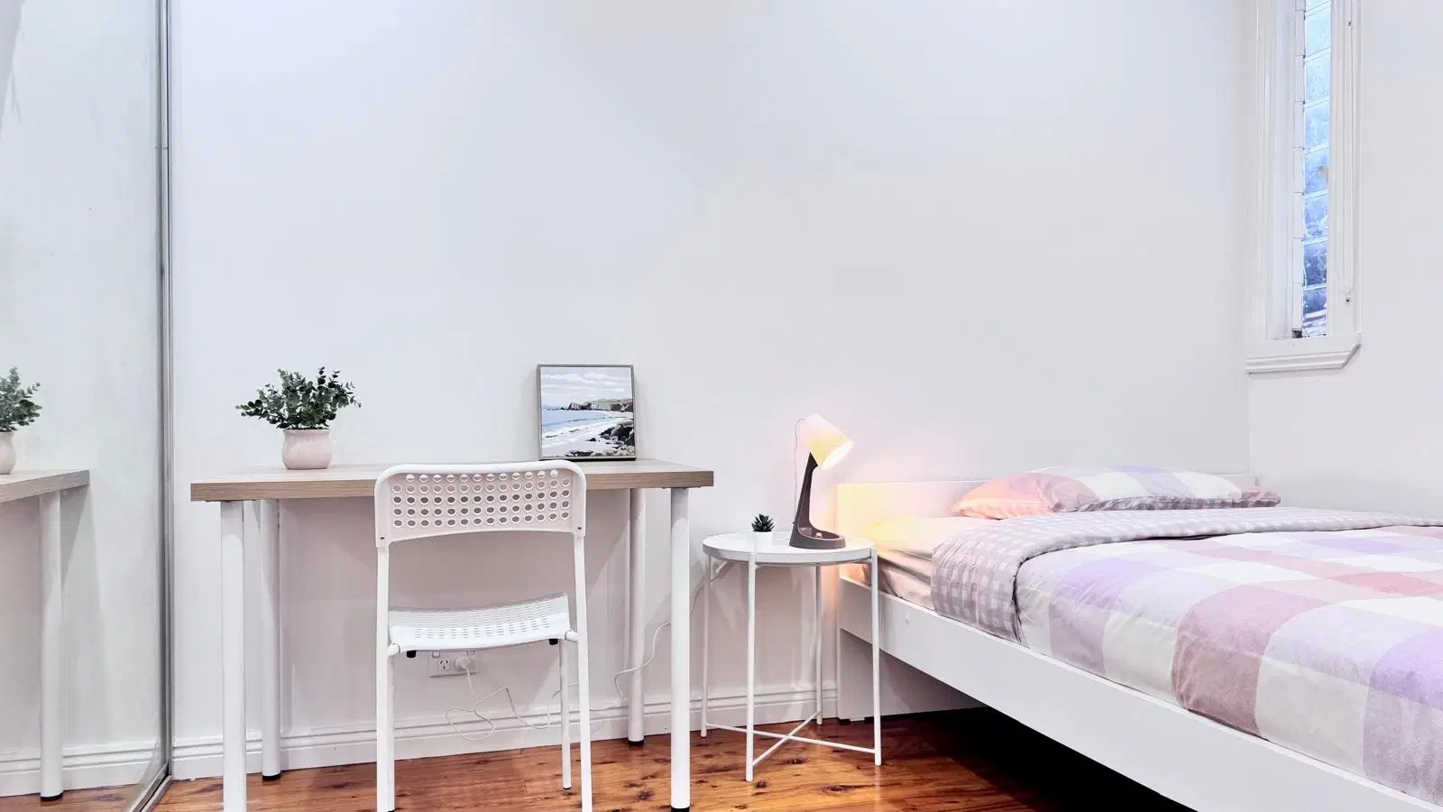 Room in a 5 Bedroom Apartment, Fore St, Canterbury, Australia NSW 2193 – Room 1