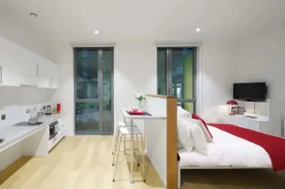Wood Lane Studios, London – Bedroom