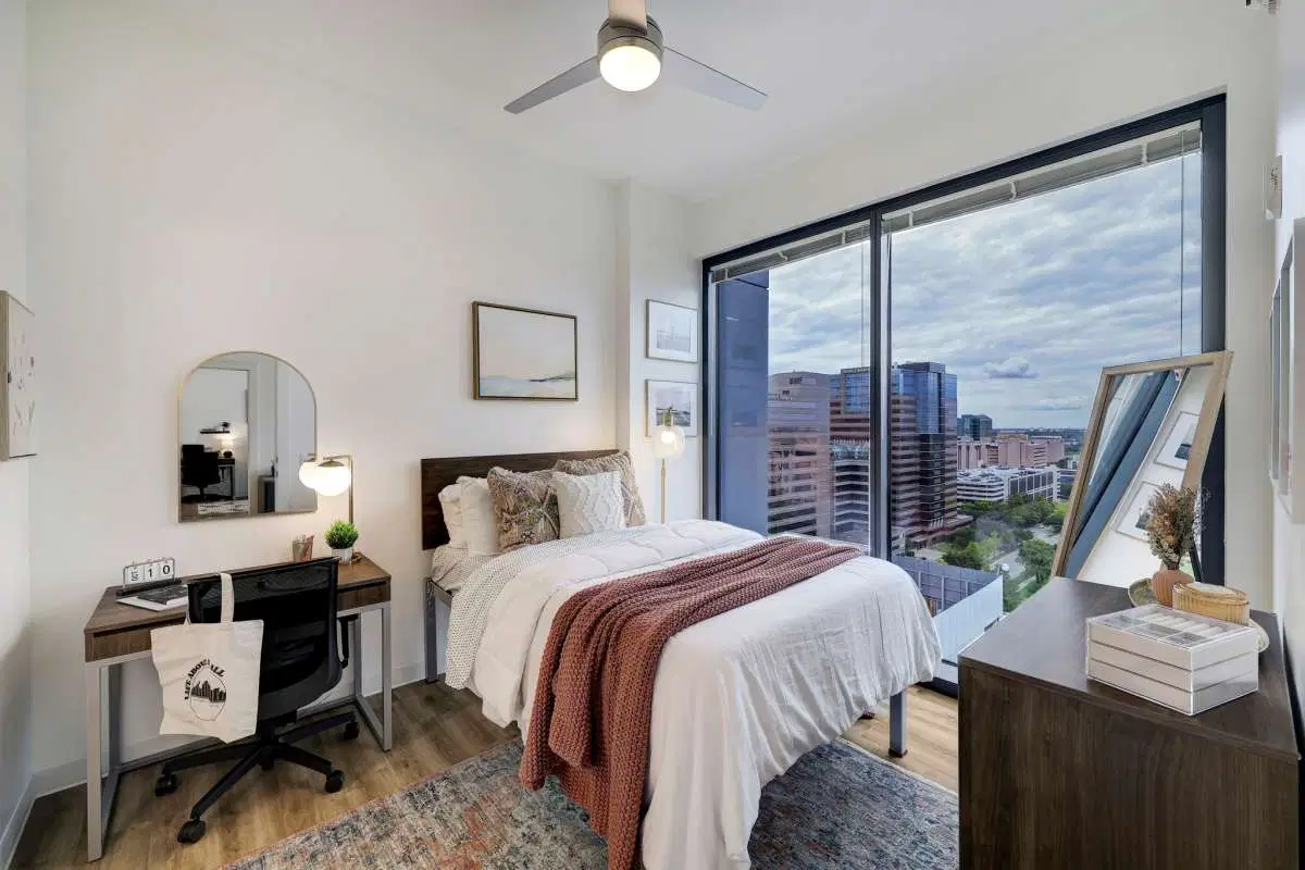 Life Tower, Houston
