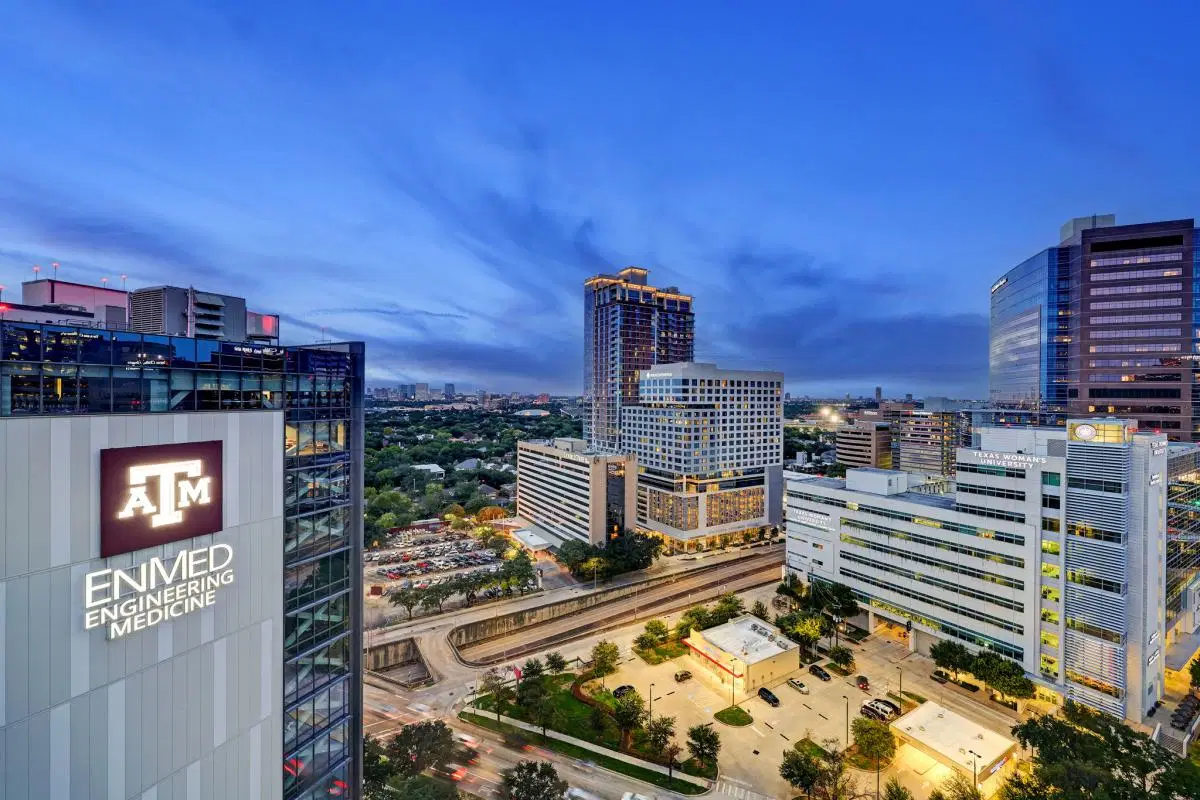 Life Tower, Houston – Exterior