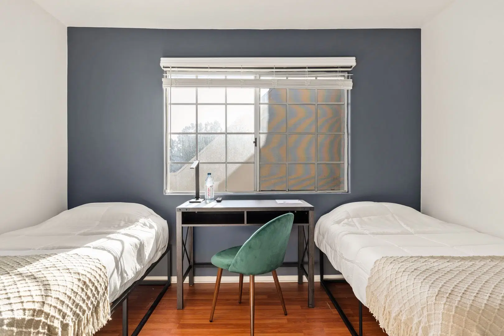 10777 Ashton 202, Los Angeles – Twin/Shared Room in 7 Bedroom Apartment