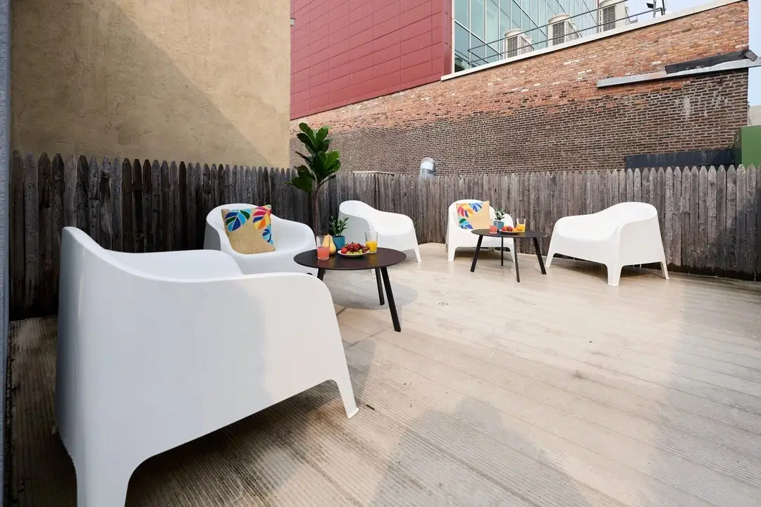 W 123rd St, New York – Amenities