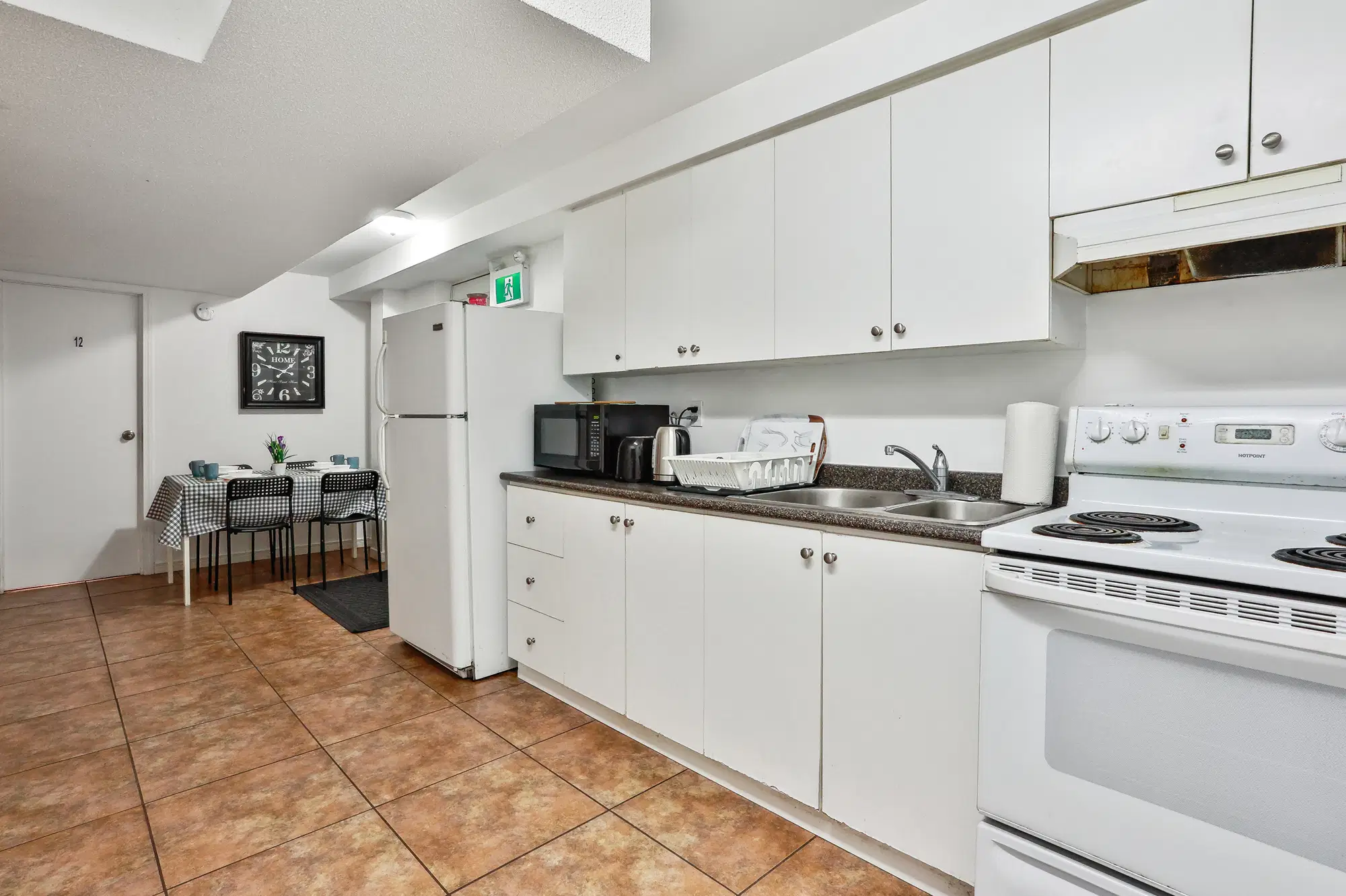 York Uni Village, Toronto – Kitchen