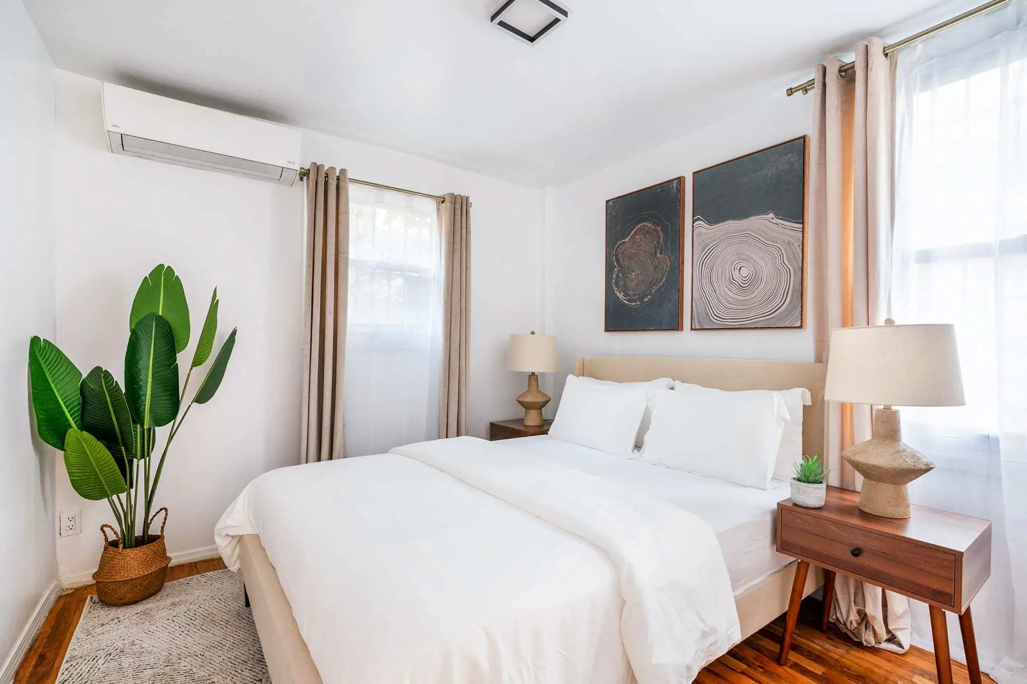 Urban 26, New York – #26-1C: Room in 1 Bedroom and 1 Bathroom