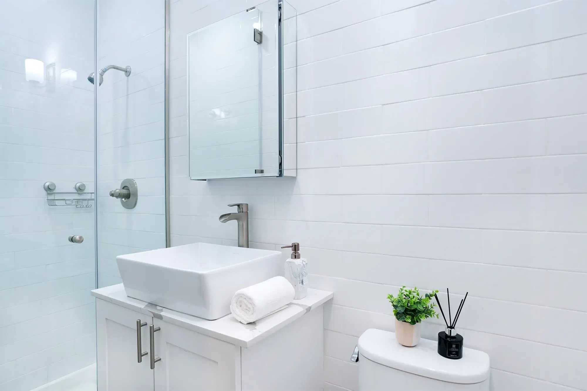 Urban 1290, New York – #1290-3: Room in 2 Bedroom and 1 Bathroom