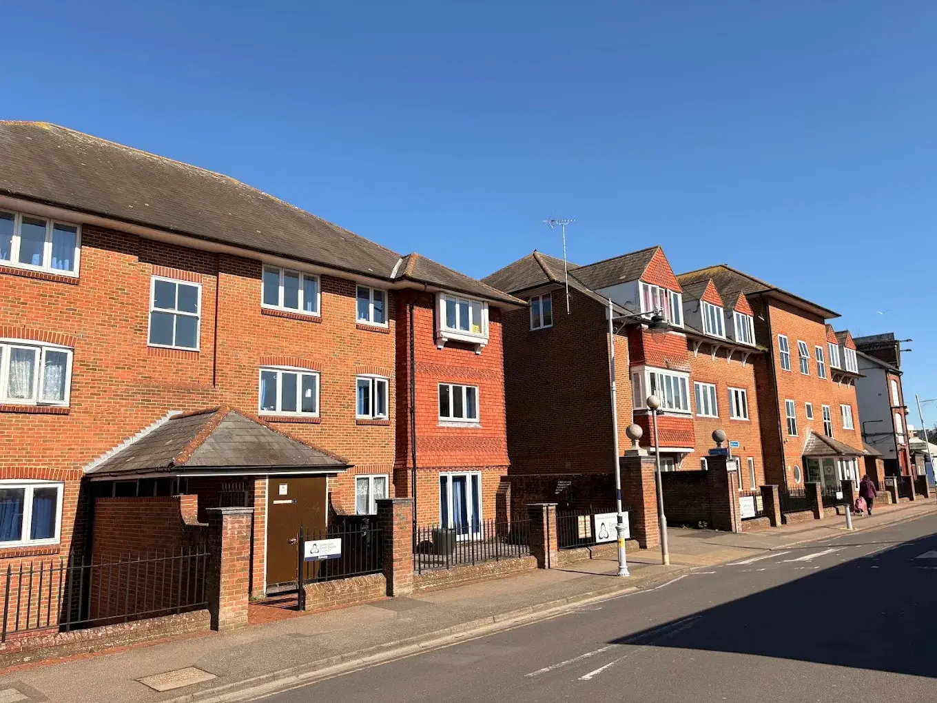 Pin Hill, Canterbury – Exterior