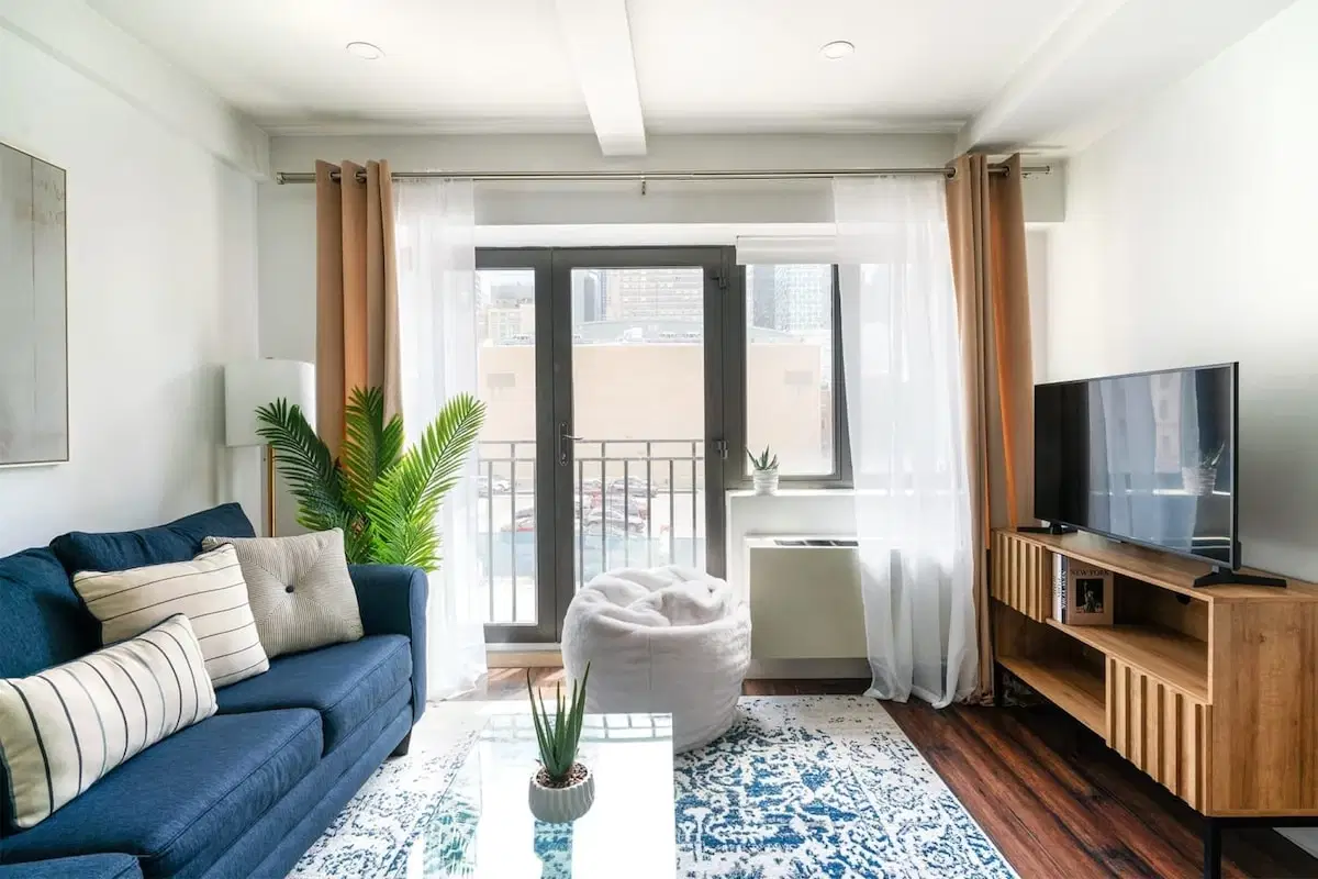 Urban 809, New York – #809-3A: Room in 1 Bedroom and 1 Bathroom