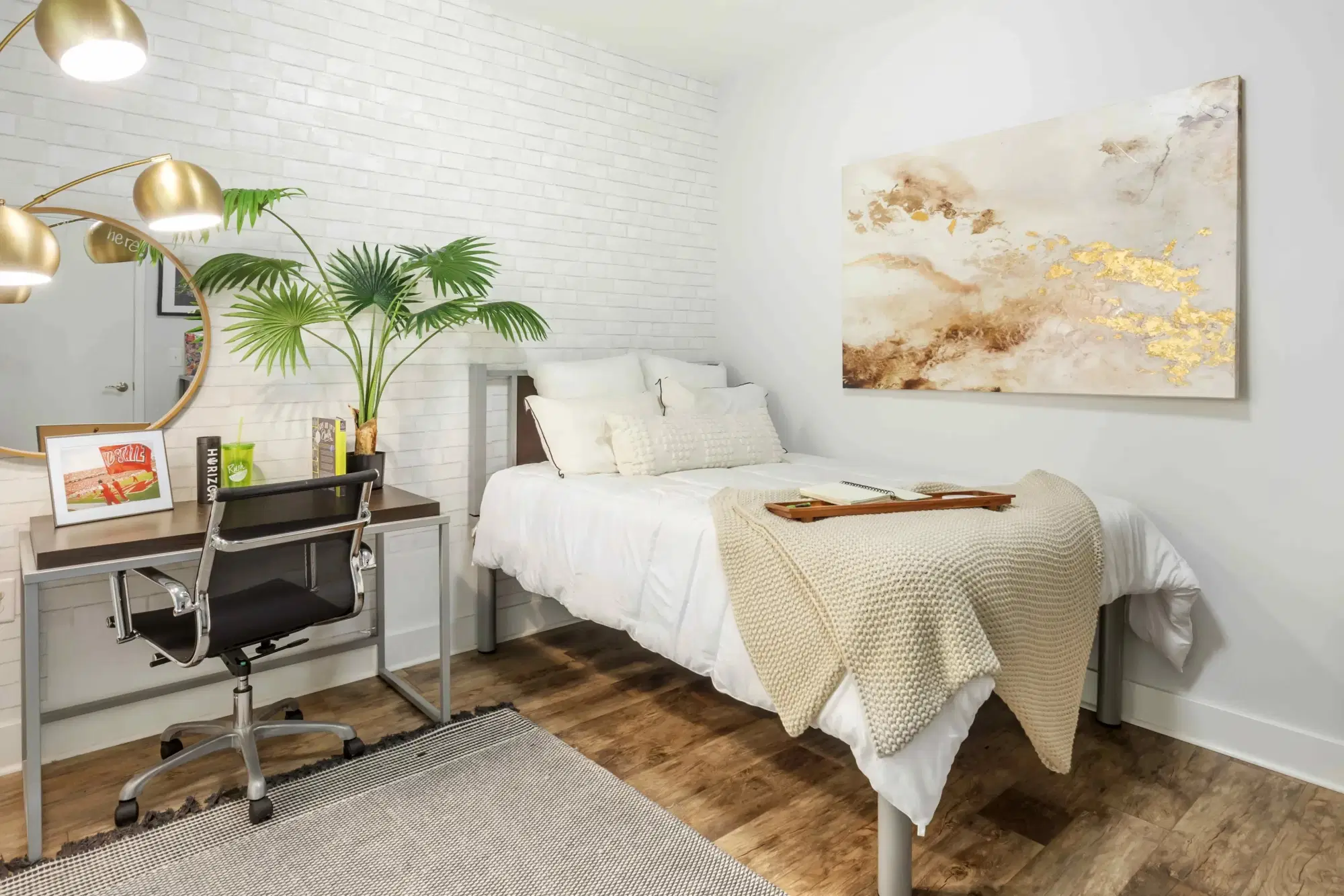 Live on Hillsborough, Raleigh – Bedroom