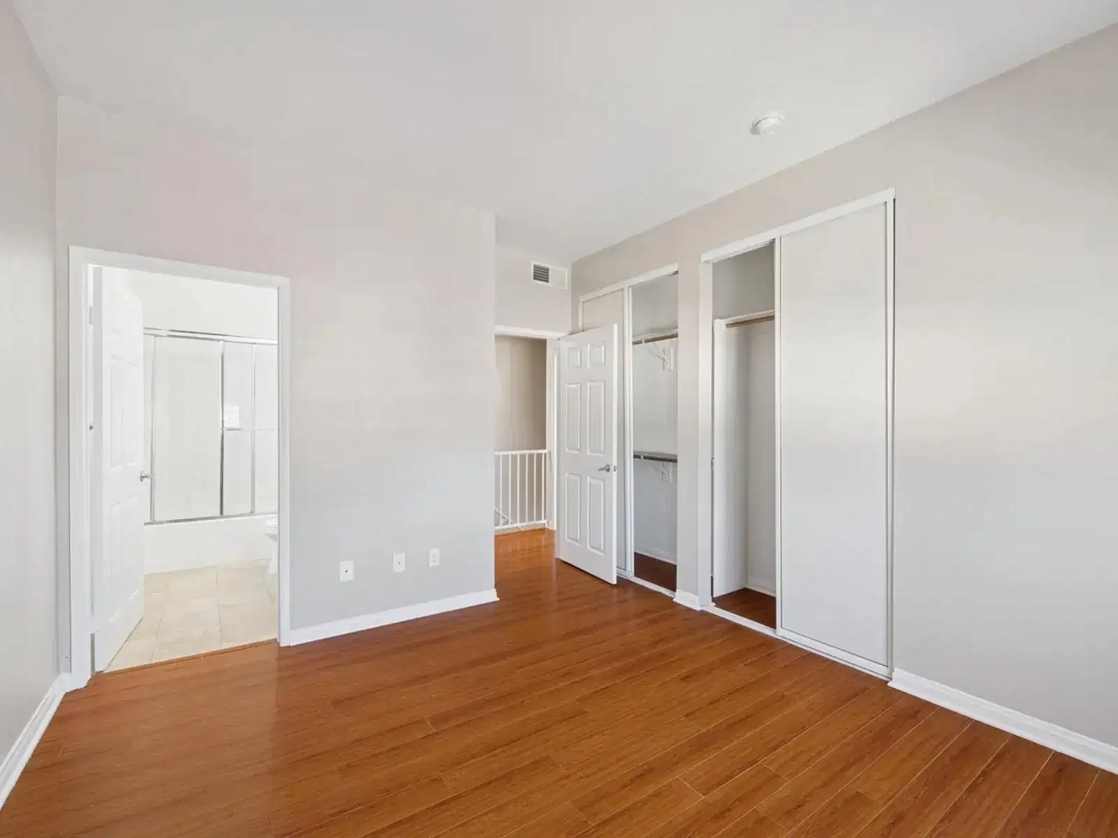 1239 W 30th St, Los Angeles