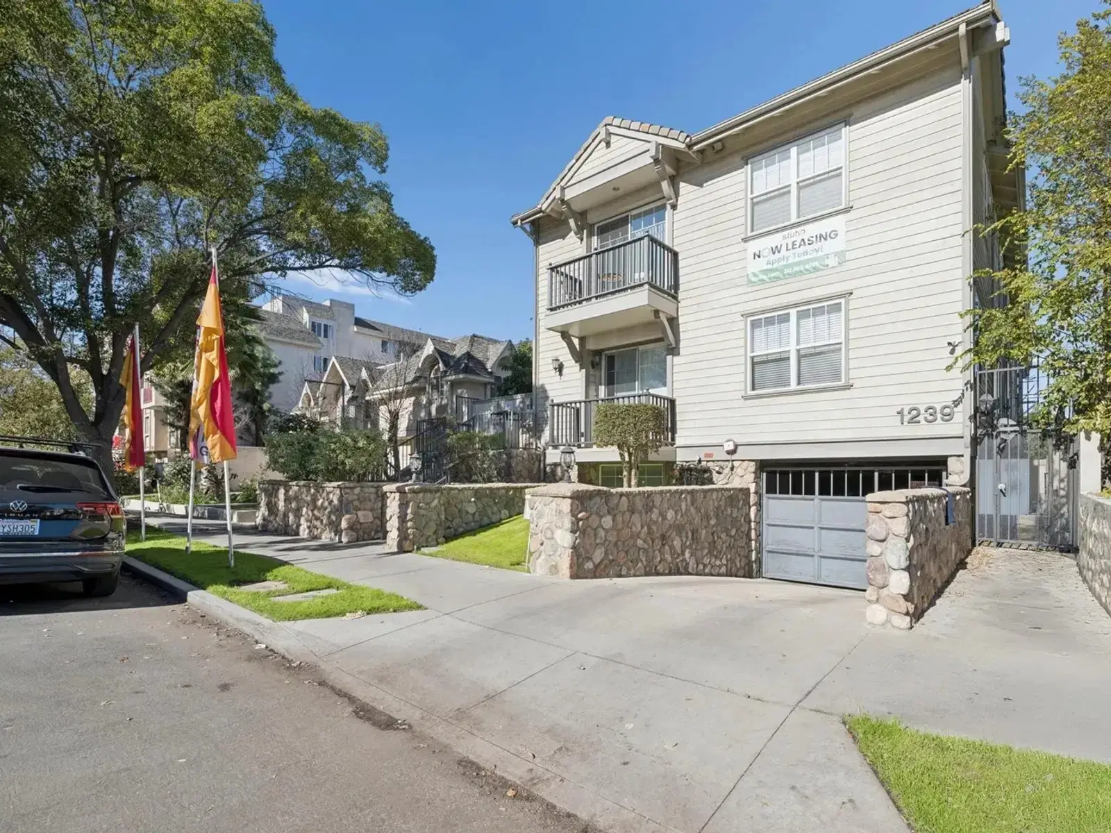 1239 W 30th St, Los Angeles – Exterior