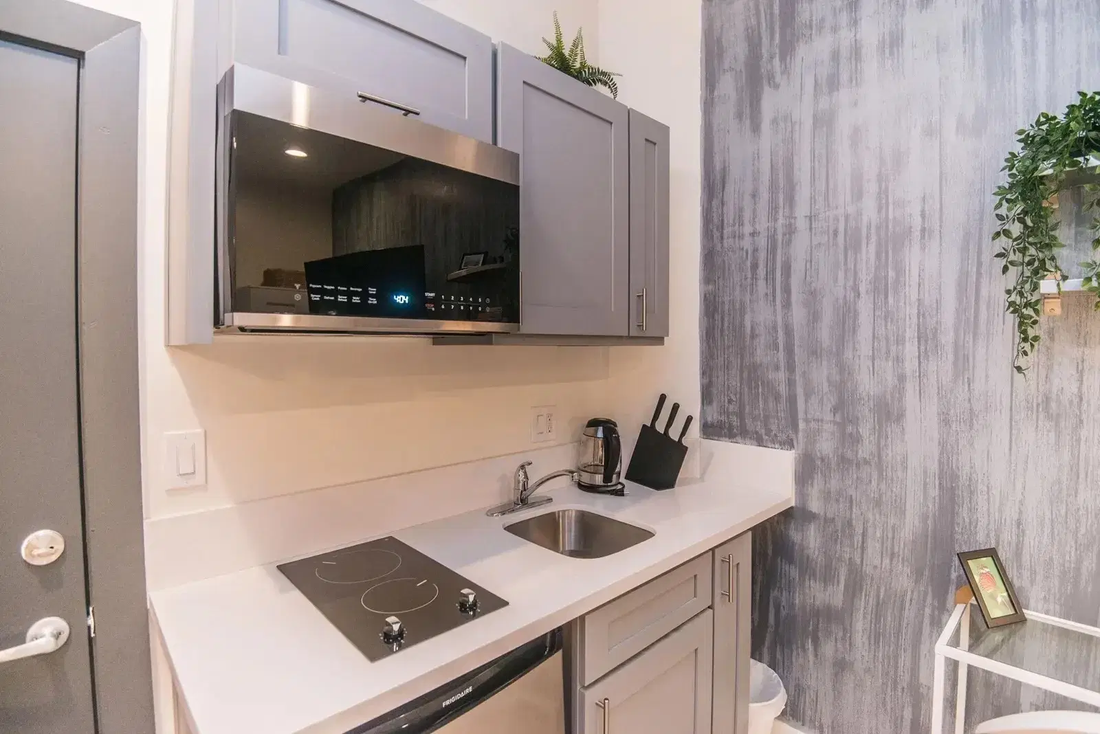 1025 W 25th St, Los Angeles – Kitchen