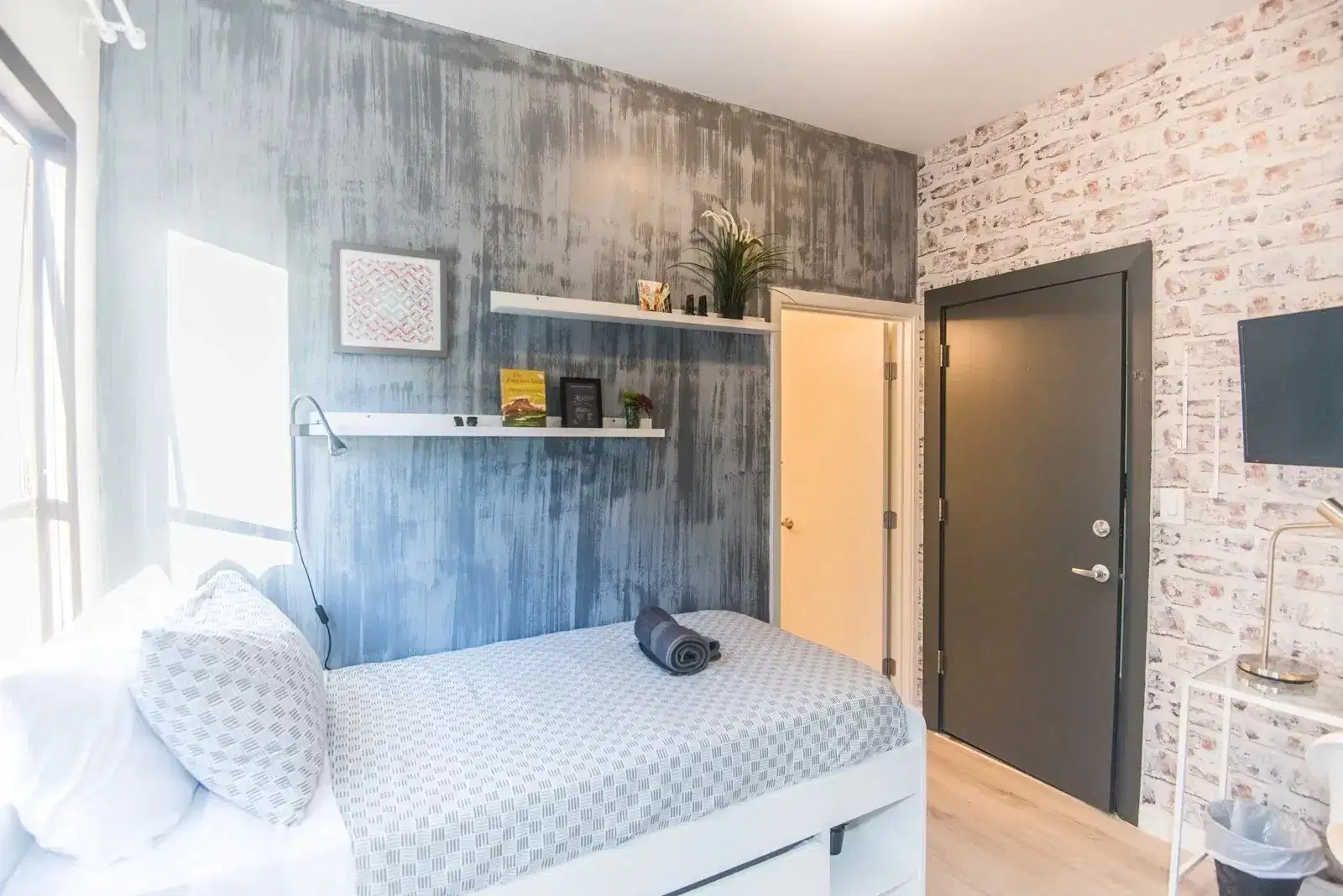 1025 W 25th St, Los Angeles