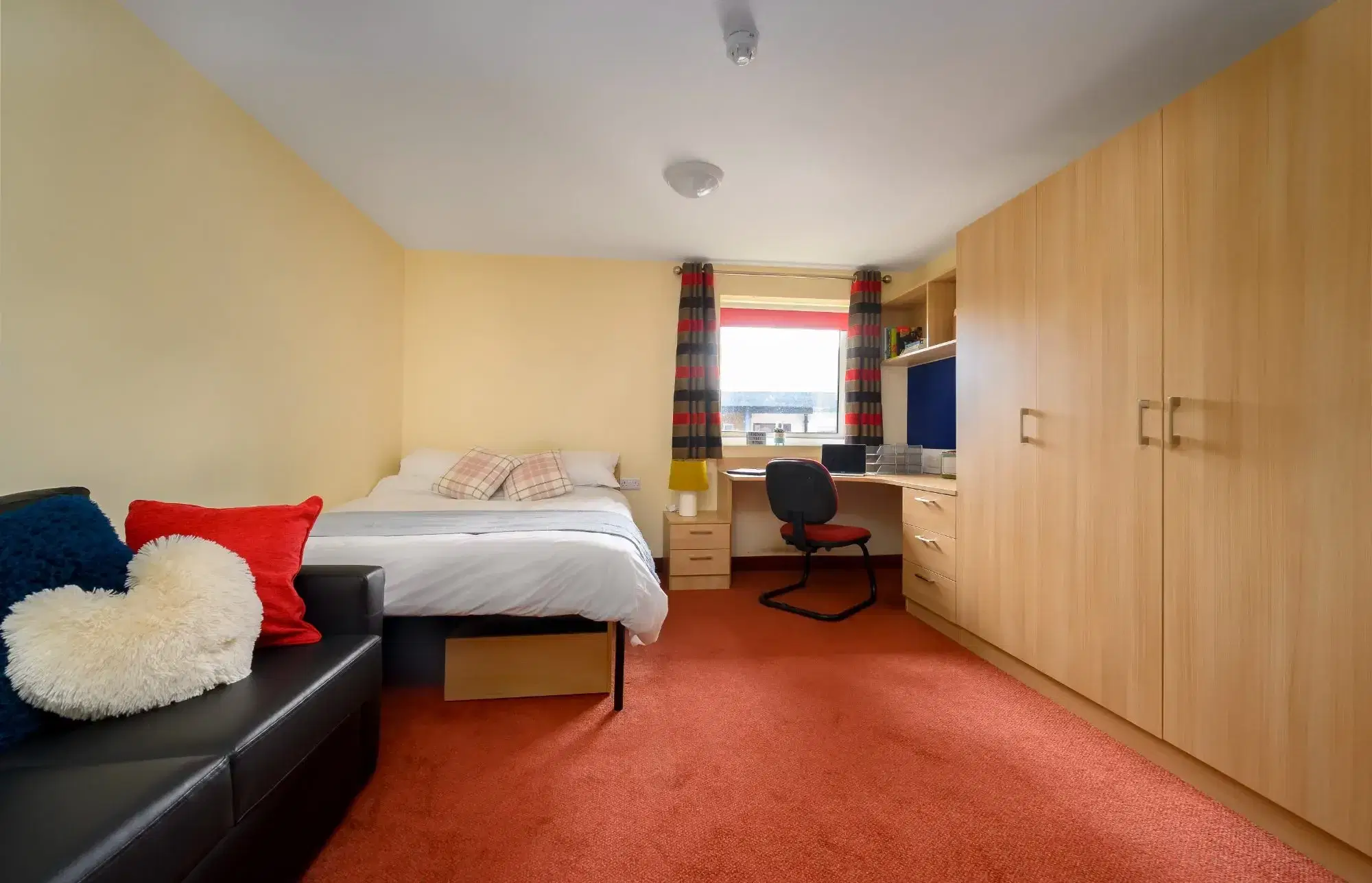 Cadnam Hall, Birmingham – 5 Bedroom Apartment - Deluxe Room