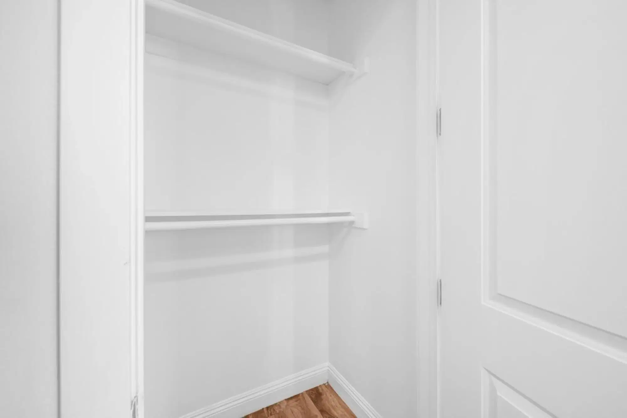 36 West, Los Angeles – Amenities