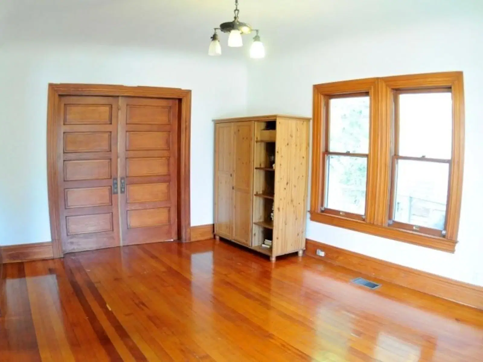 1021 W 24th St, Los Angeles