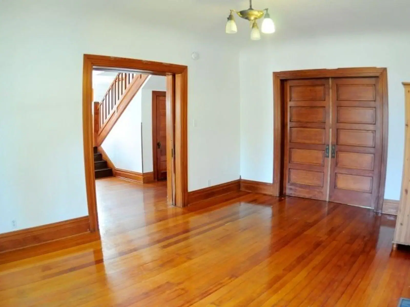 1021 W 24th St, Los Angeles – Room