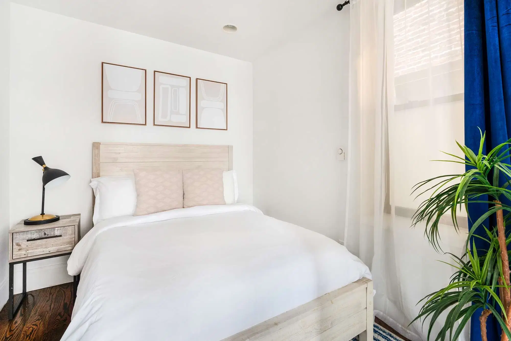 Urban 69, New York – #69-3A: Room in 1 Bedroom and 1 Bathroom