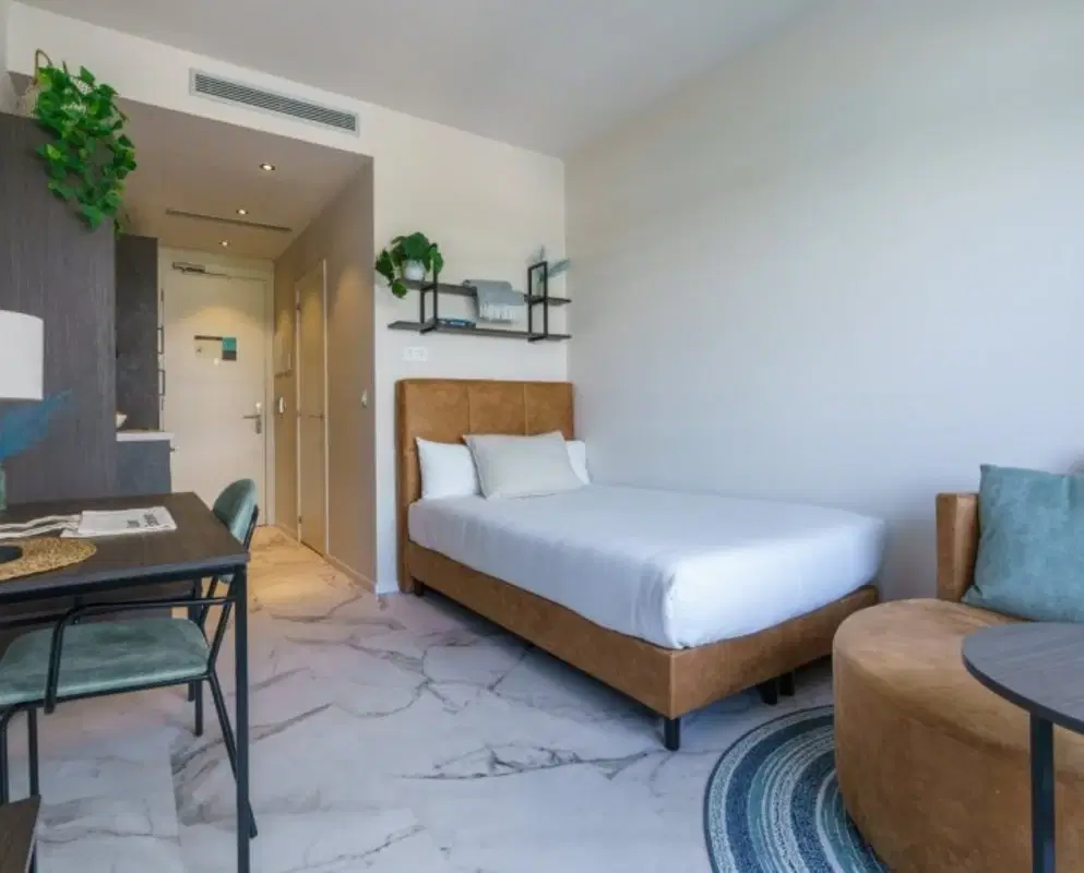 Student Experience Madrid Pozuelo, Madrid – Prestige Studio